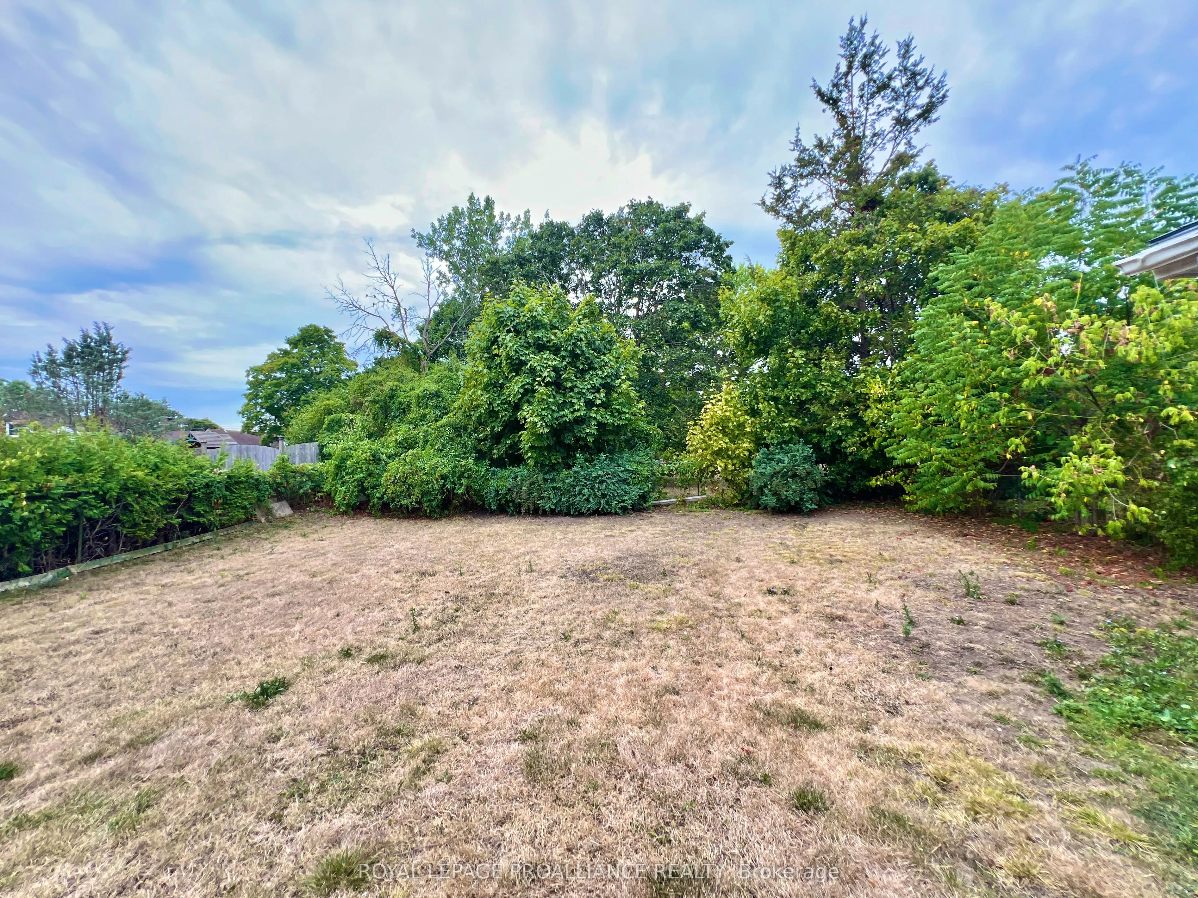 37 Bongard Crescent