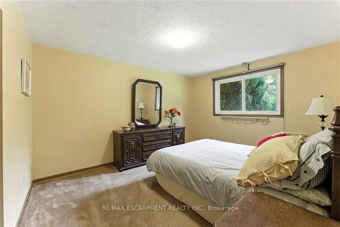 2682 Jerseyville Road W