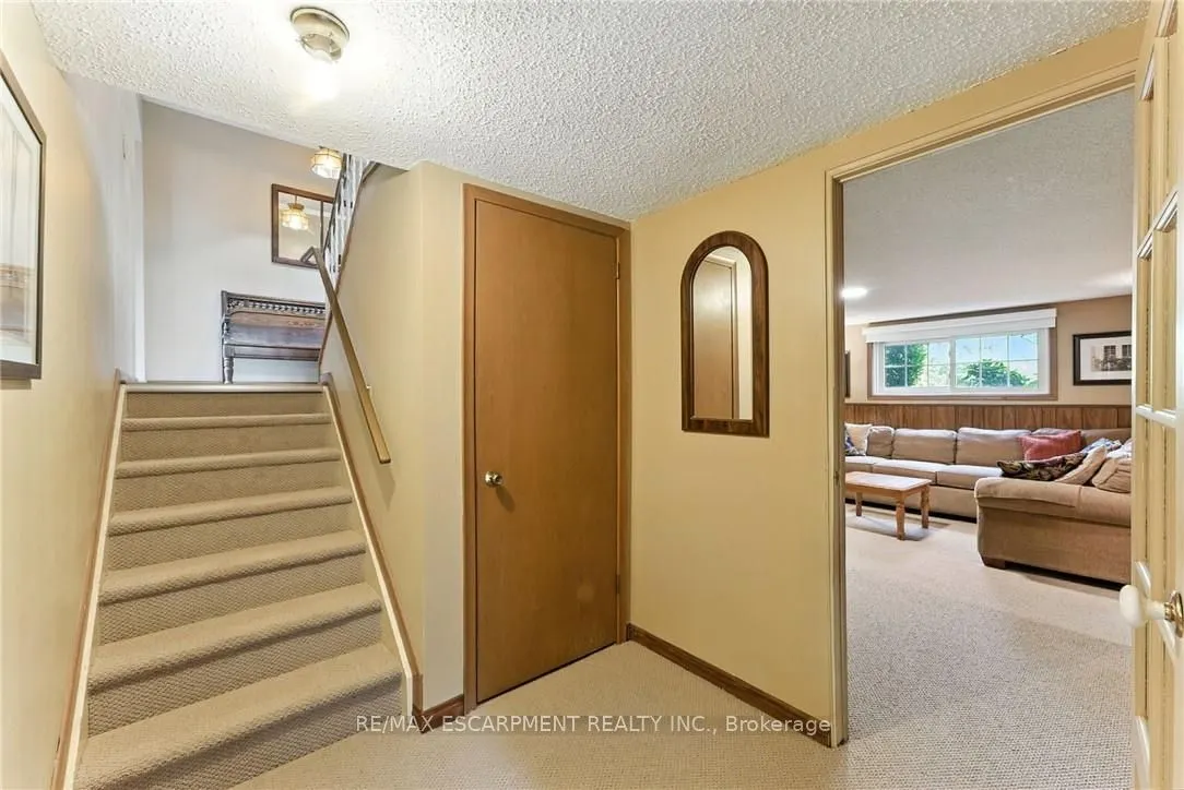 2682 Jerseyville Road W