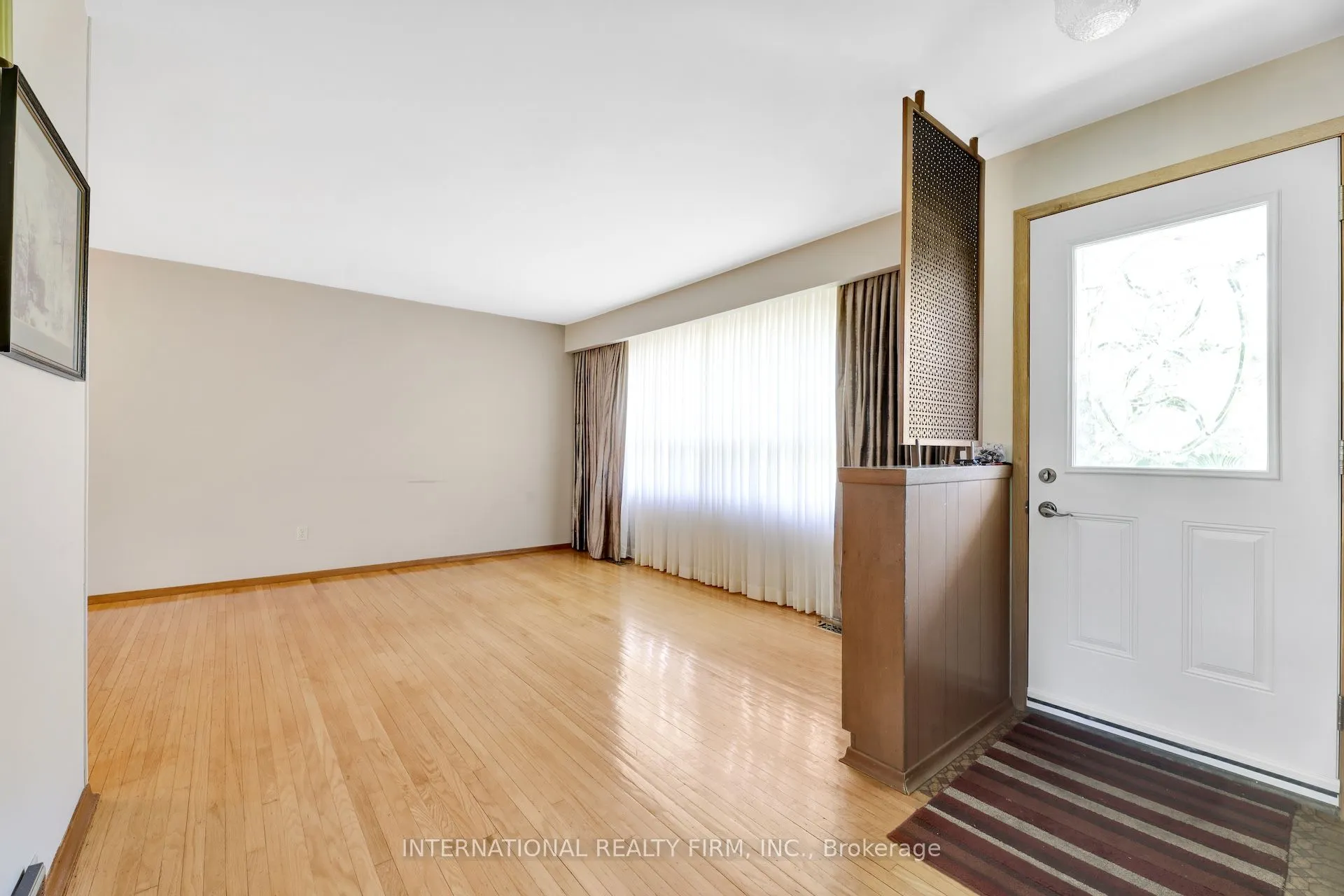 33 Ridgeway Avenue