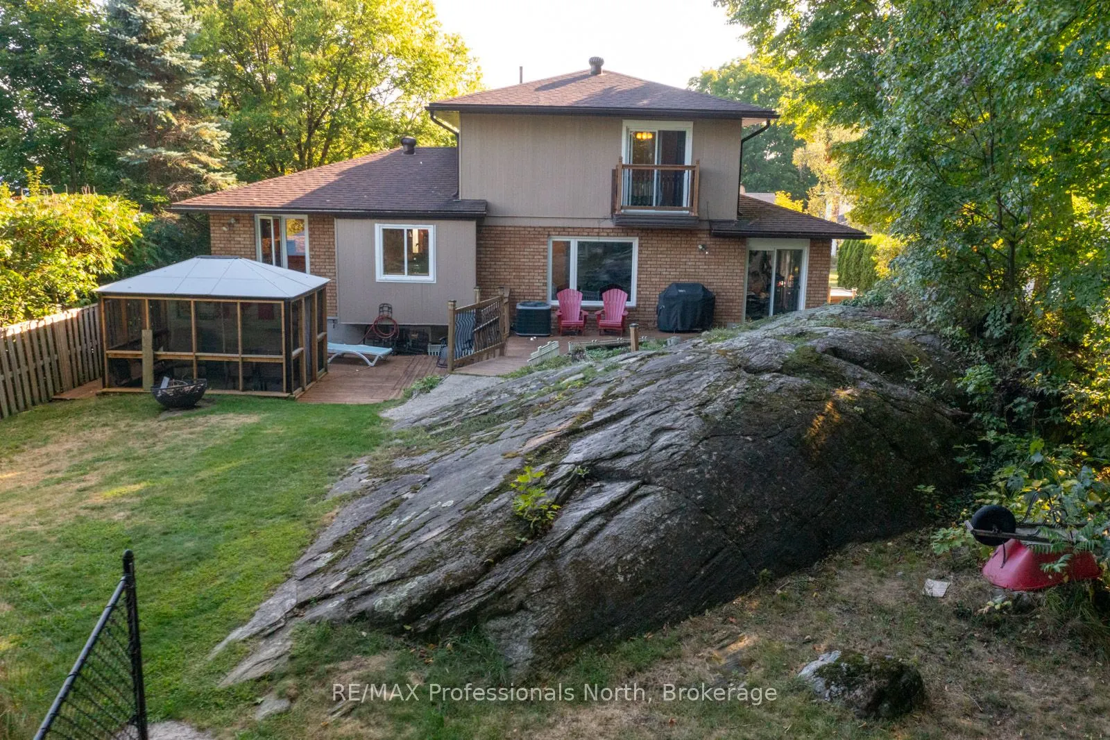 40 GLENWOOD Drive
