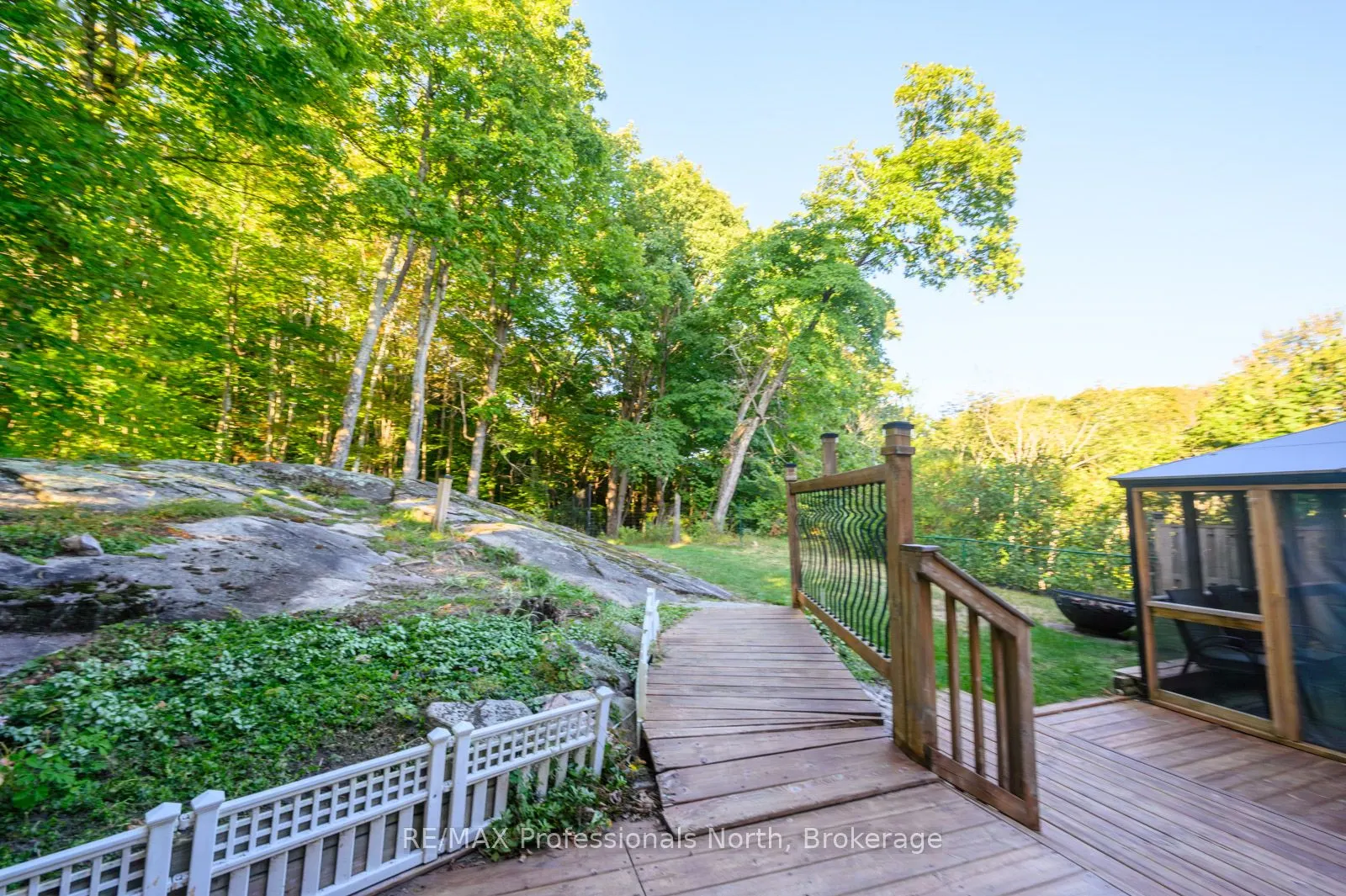 40 GLENWOOD Drive