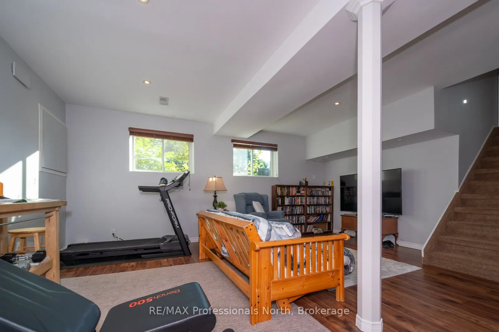 40 GLENWOOD Drive