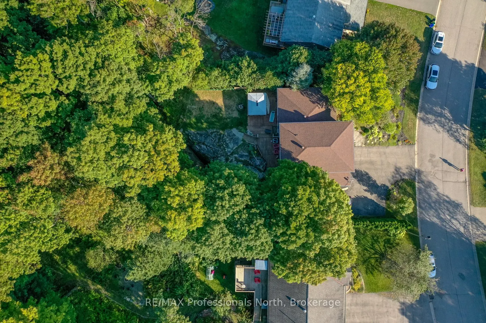40 GLENWOOD Drive