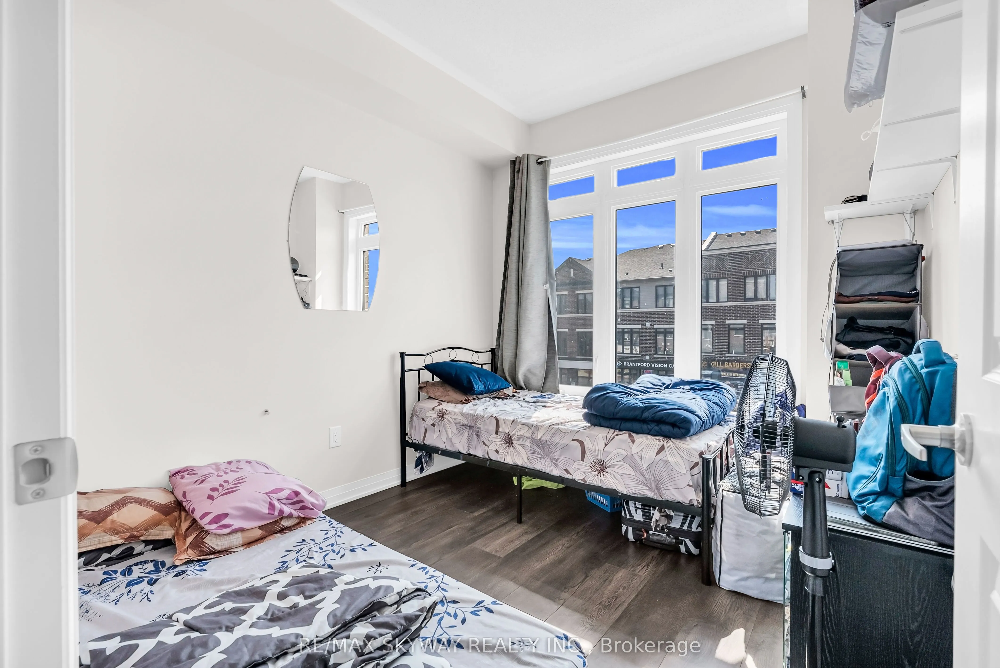 585 Colborne Street E, #106
