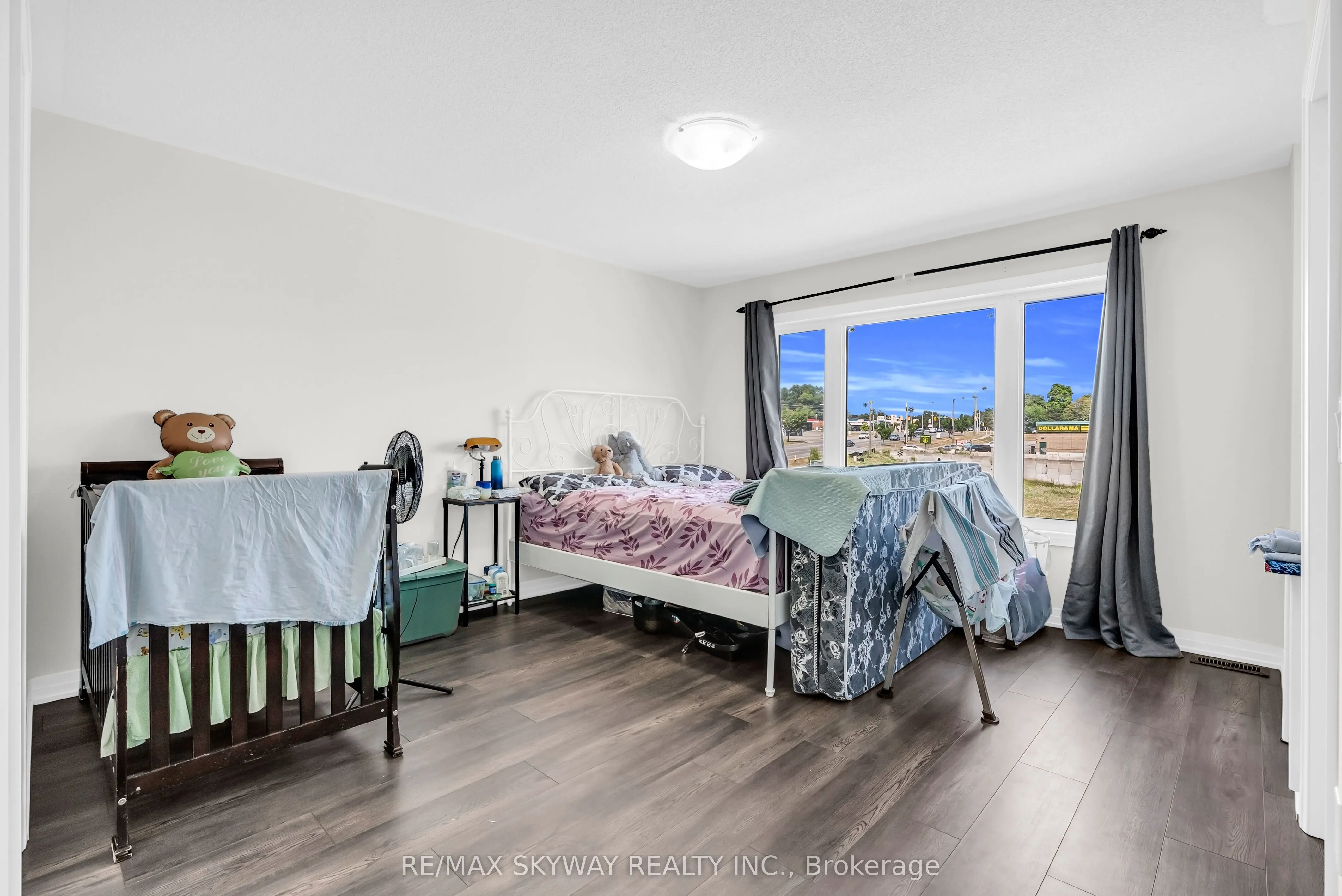 585 Colborne Street E, #106