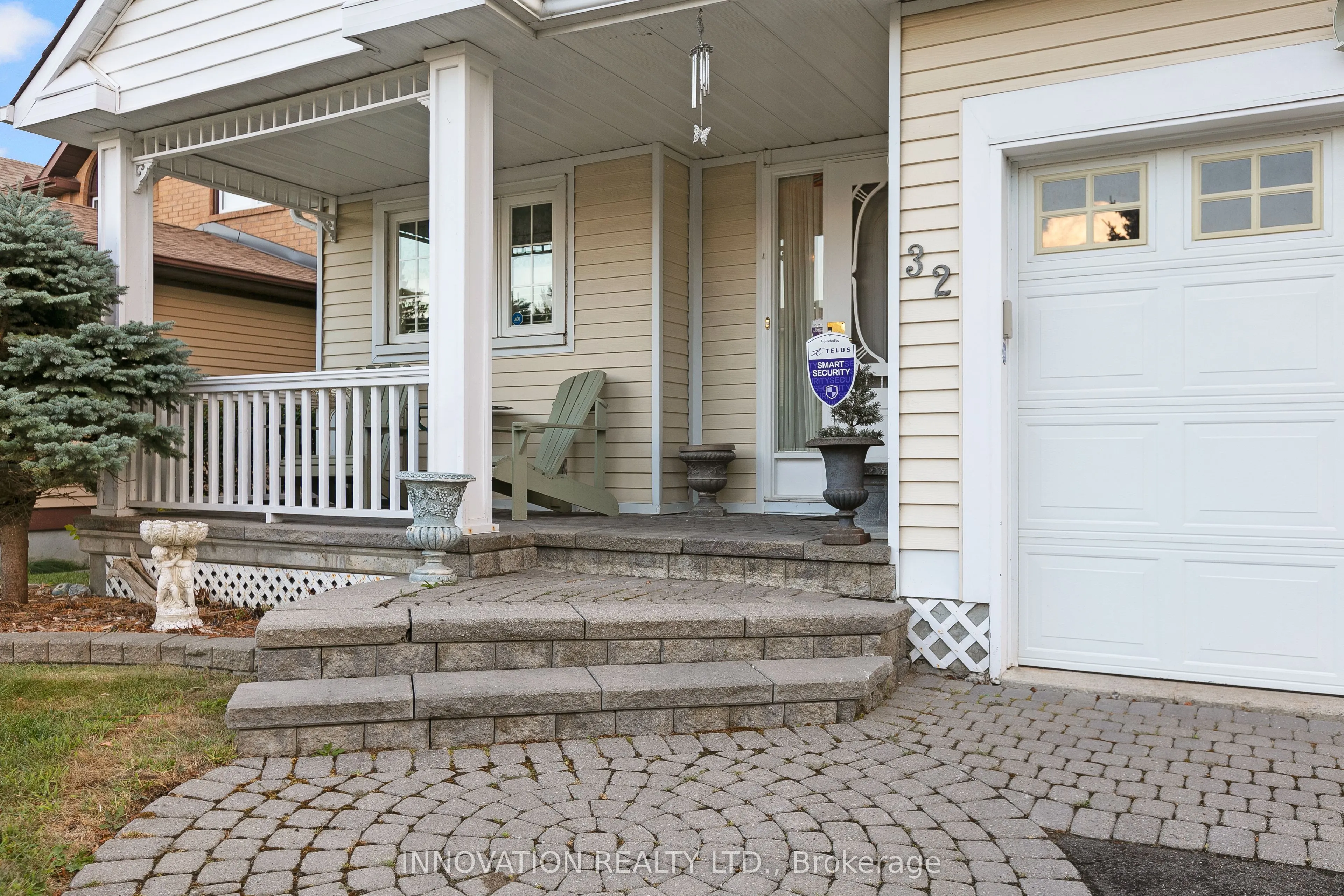 32 Framingham Crescent