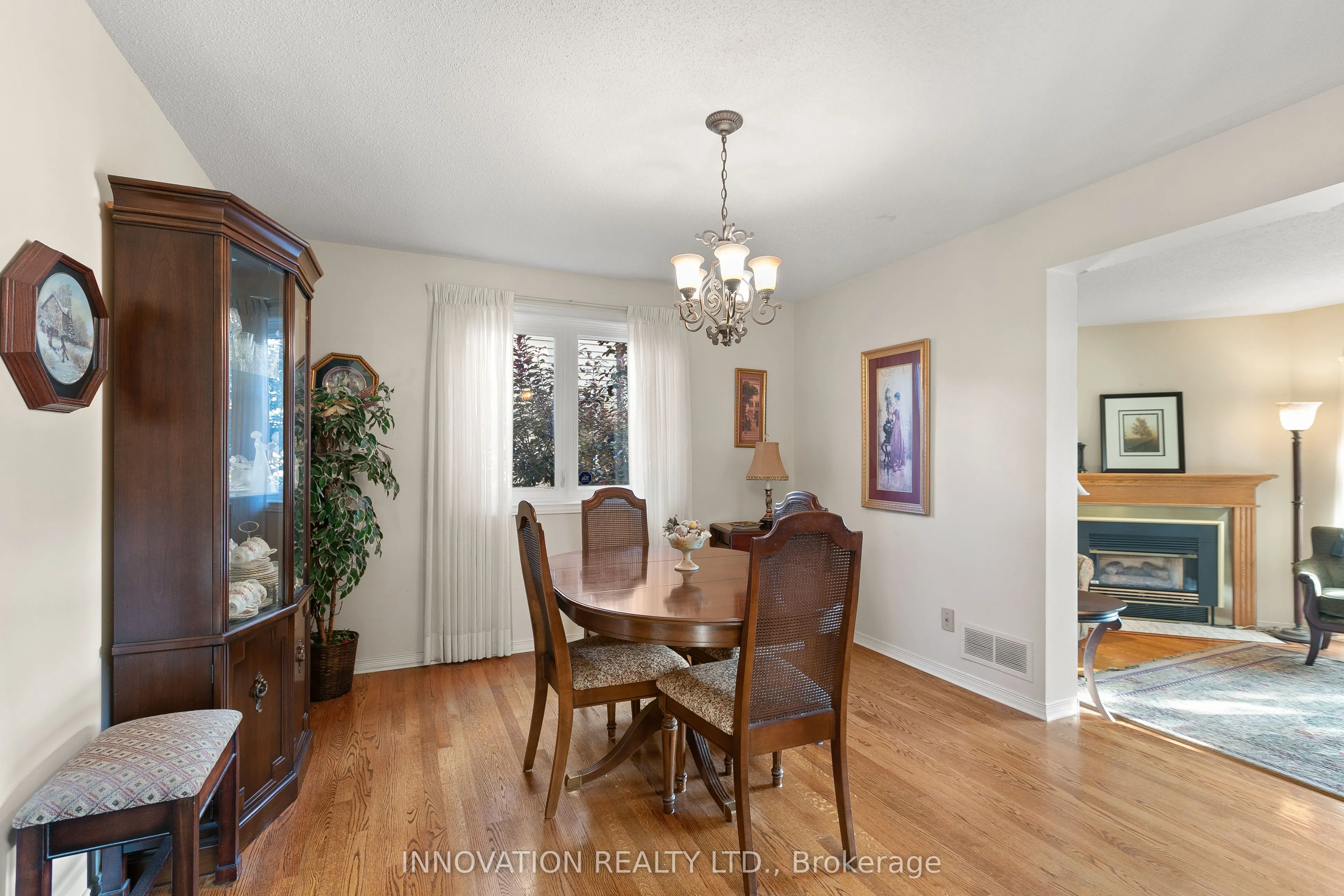 32 Framingham Crescent