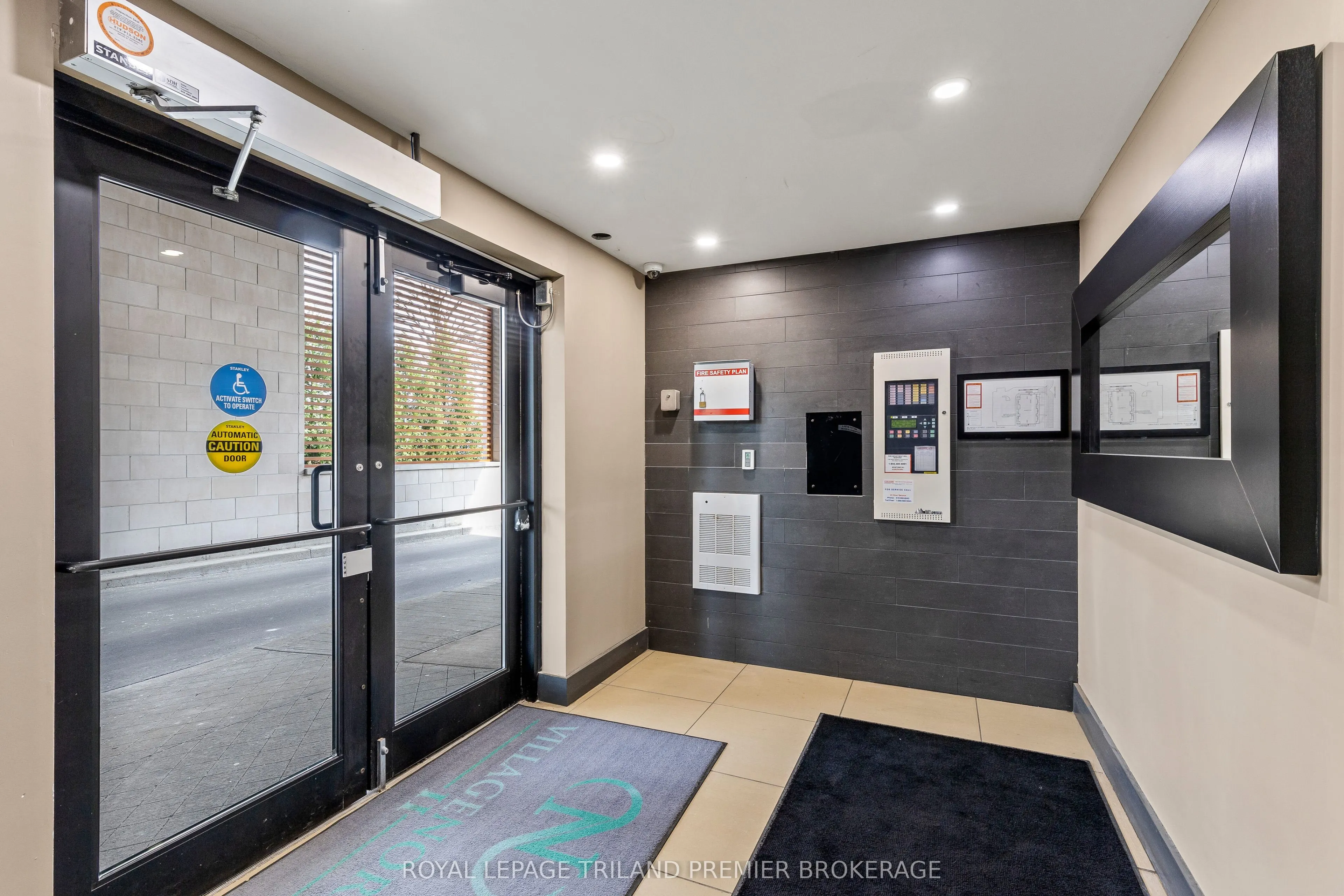 89 Ridout Street S, #408