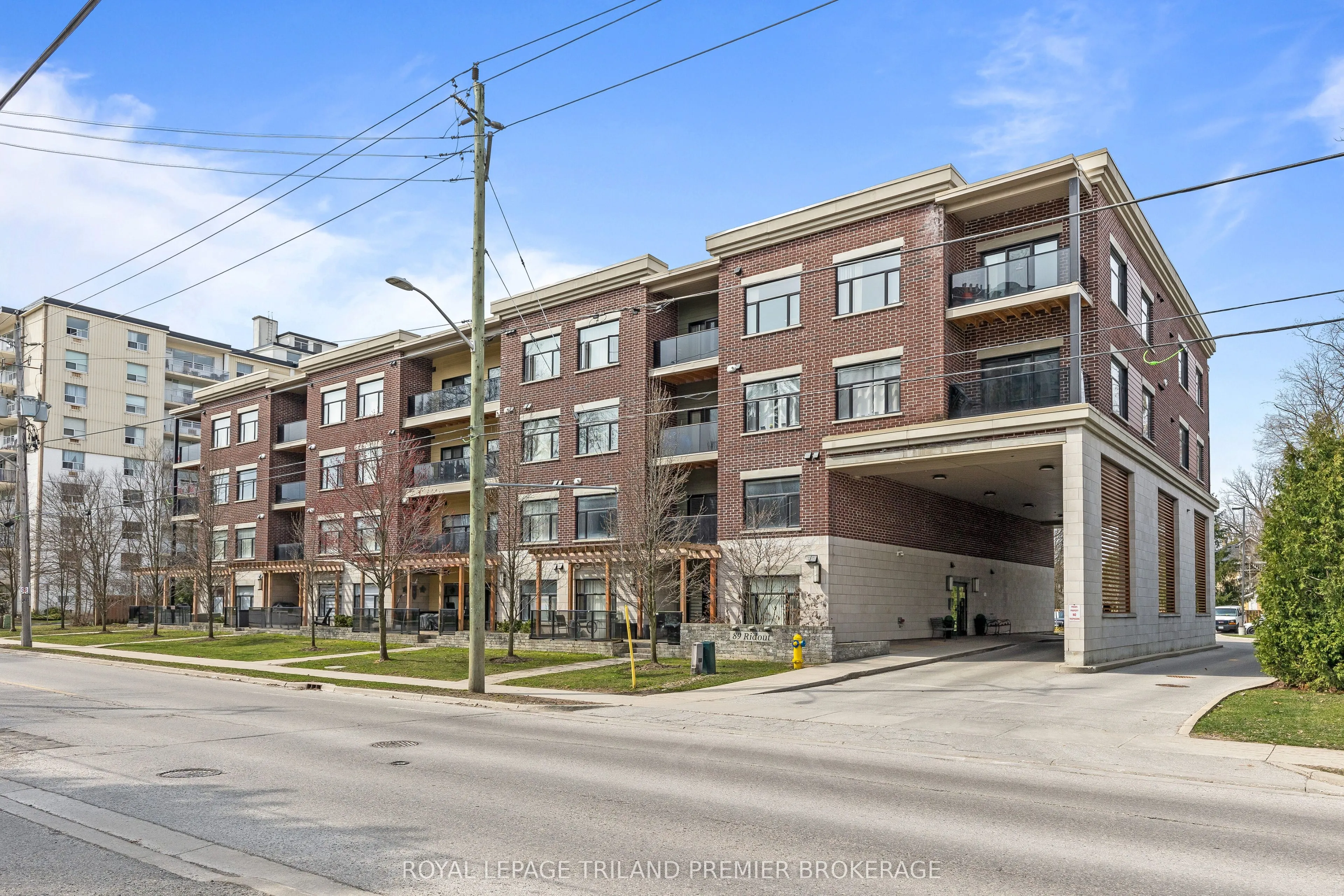 89 Ridout Street S, #408