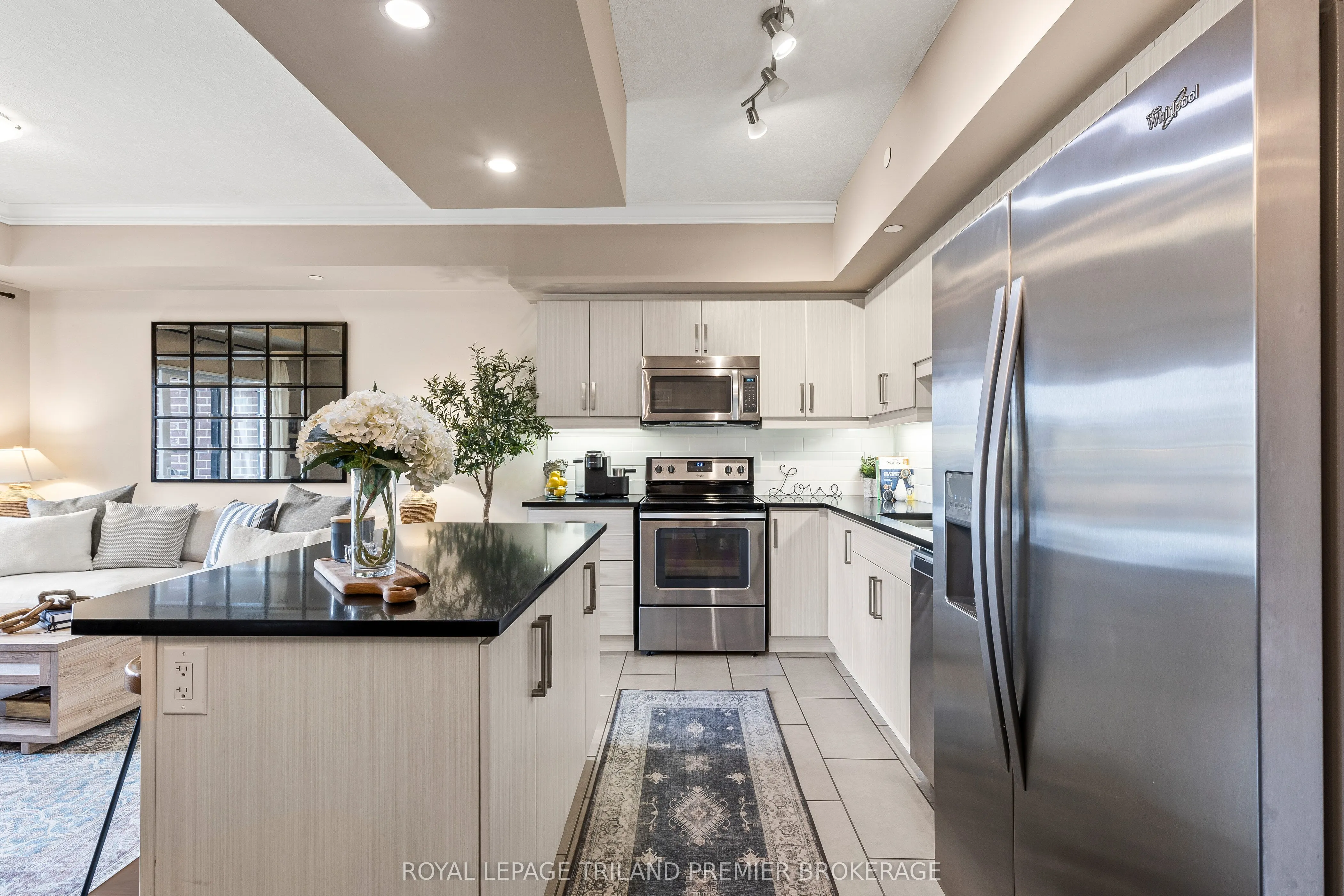 89 Ridout Street S, #408