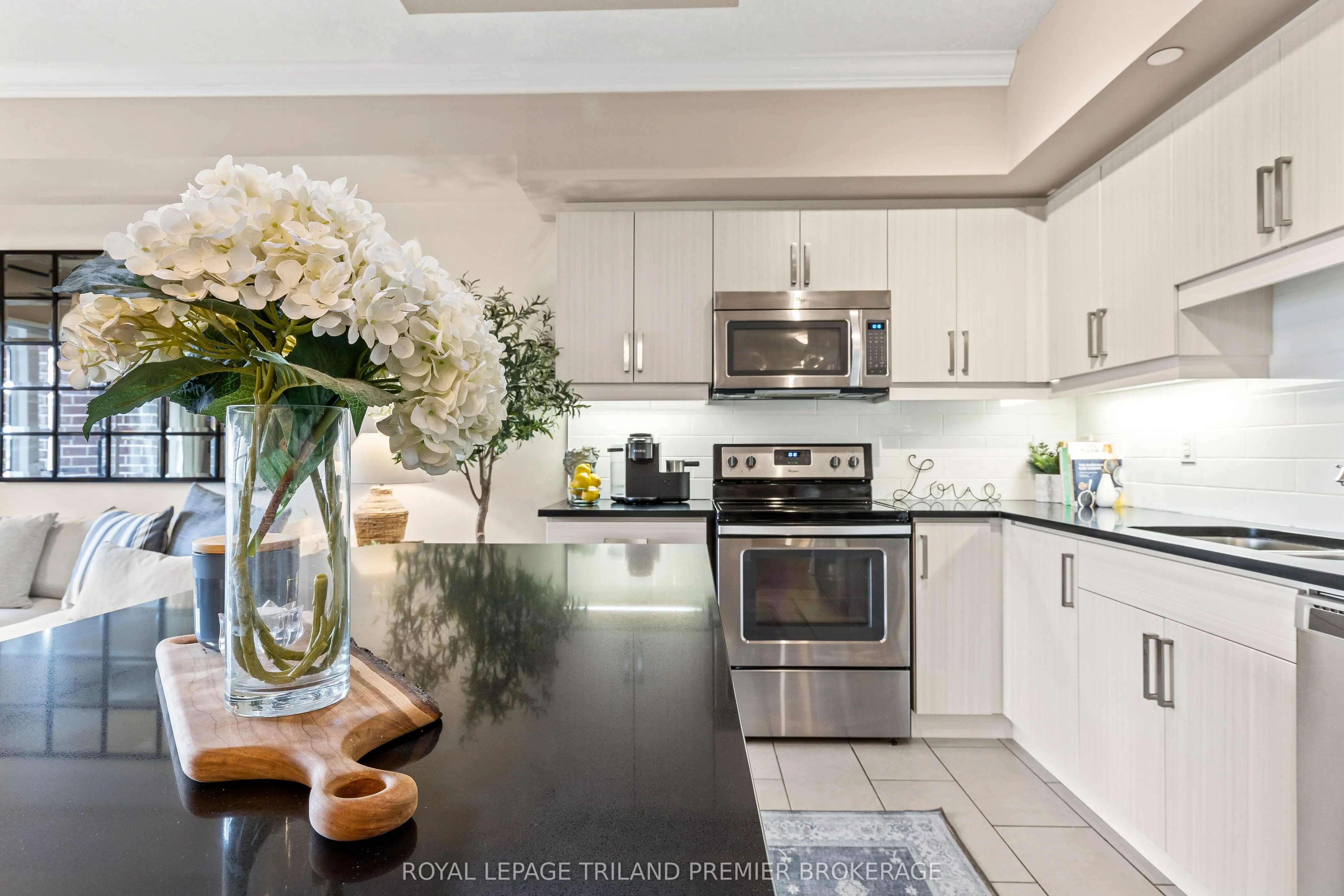89 Ridout Street S, #408