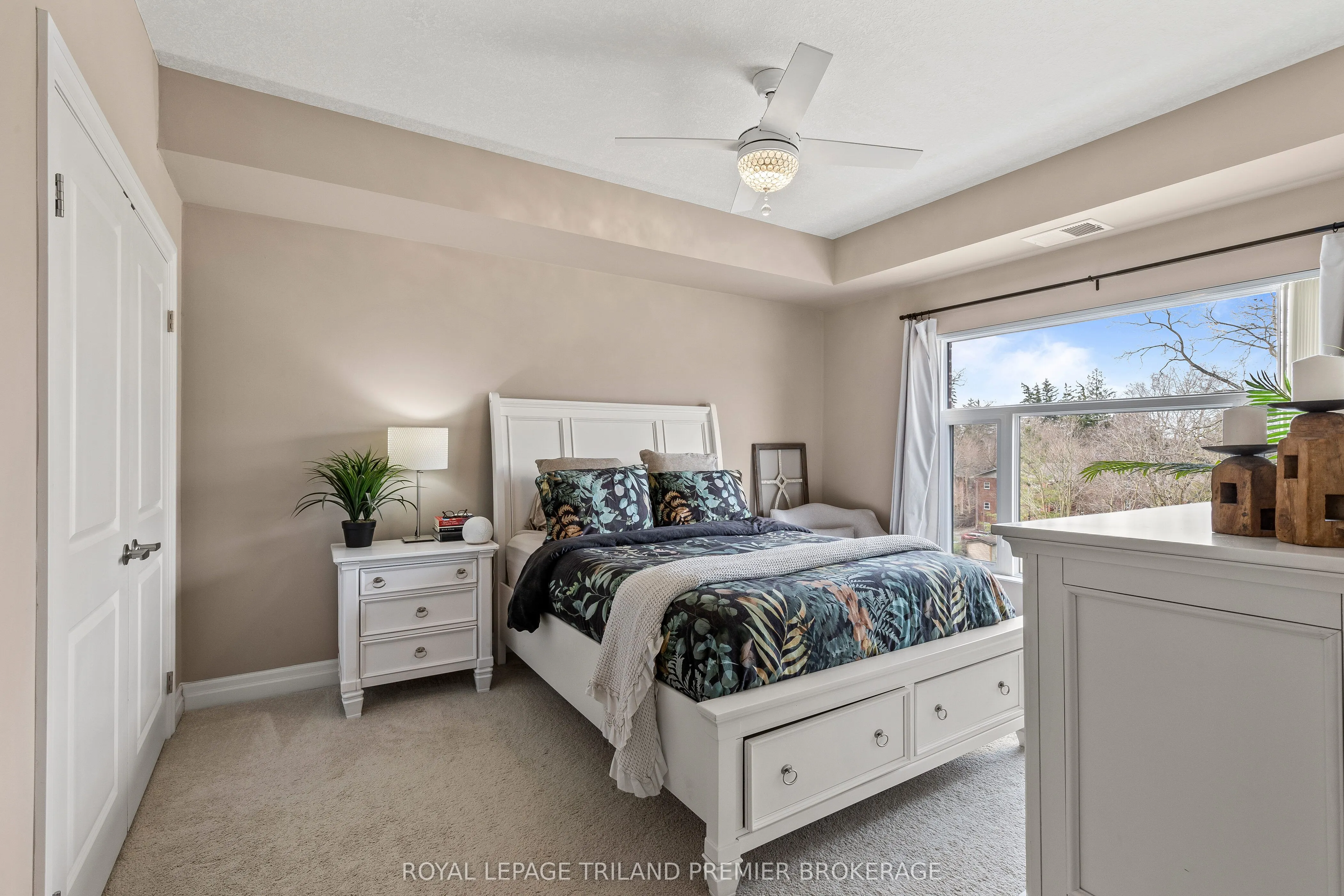 89 Ridout Street S, #408