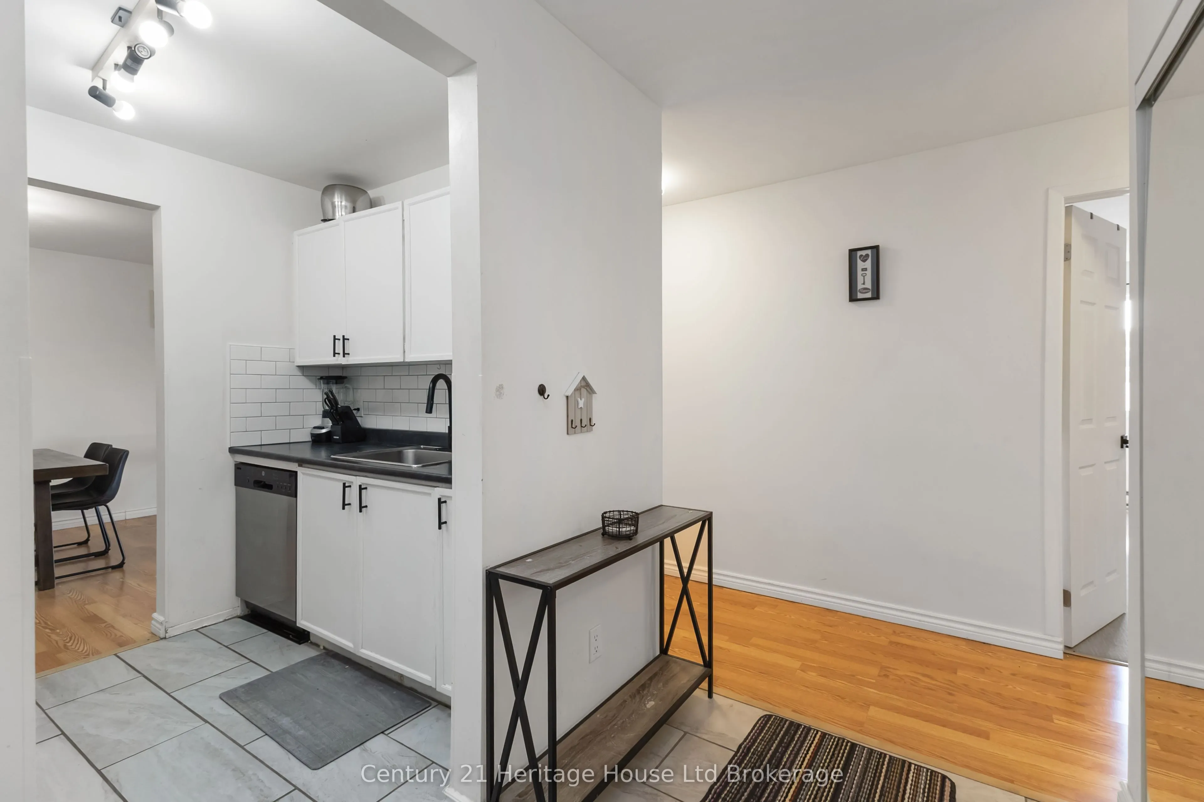 737 DEVERON Crescent, #217