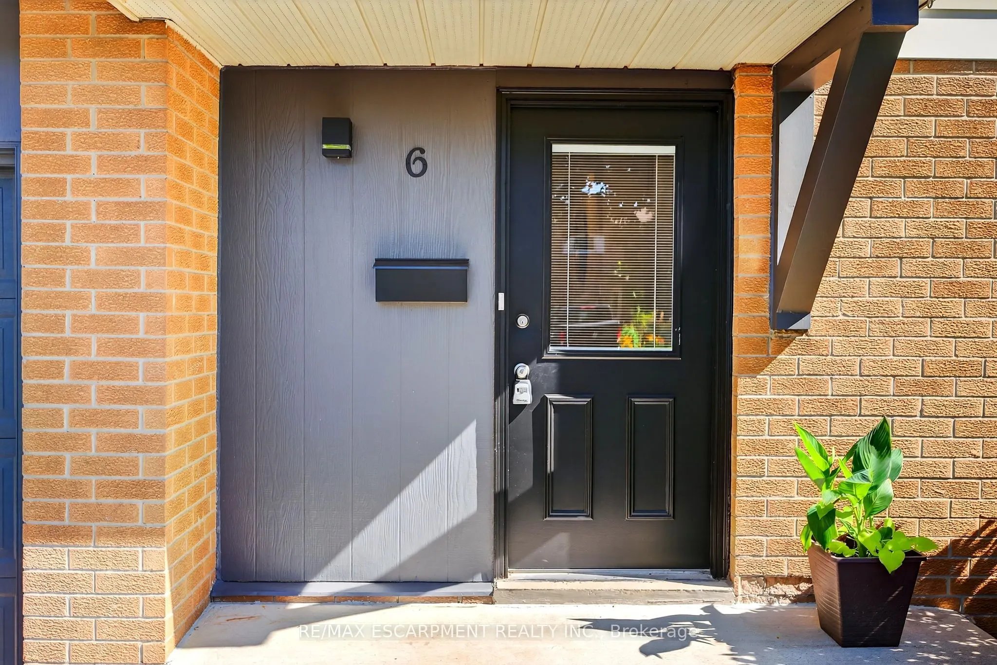 6 Chudleigh Street