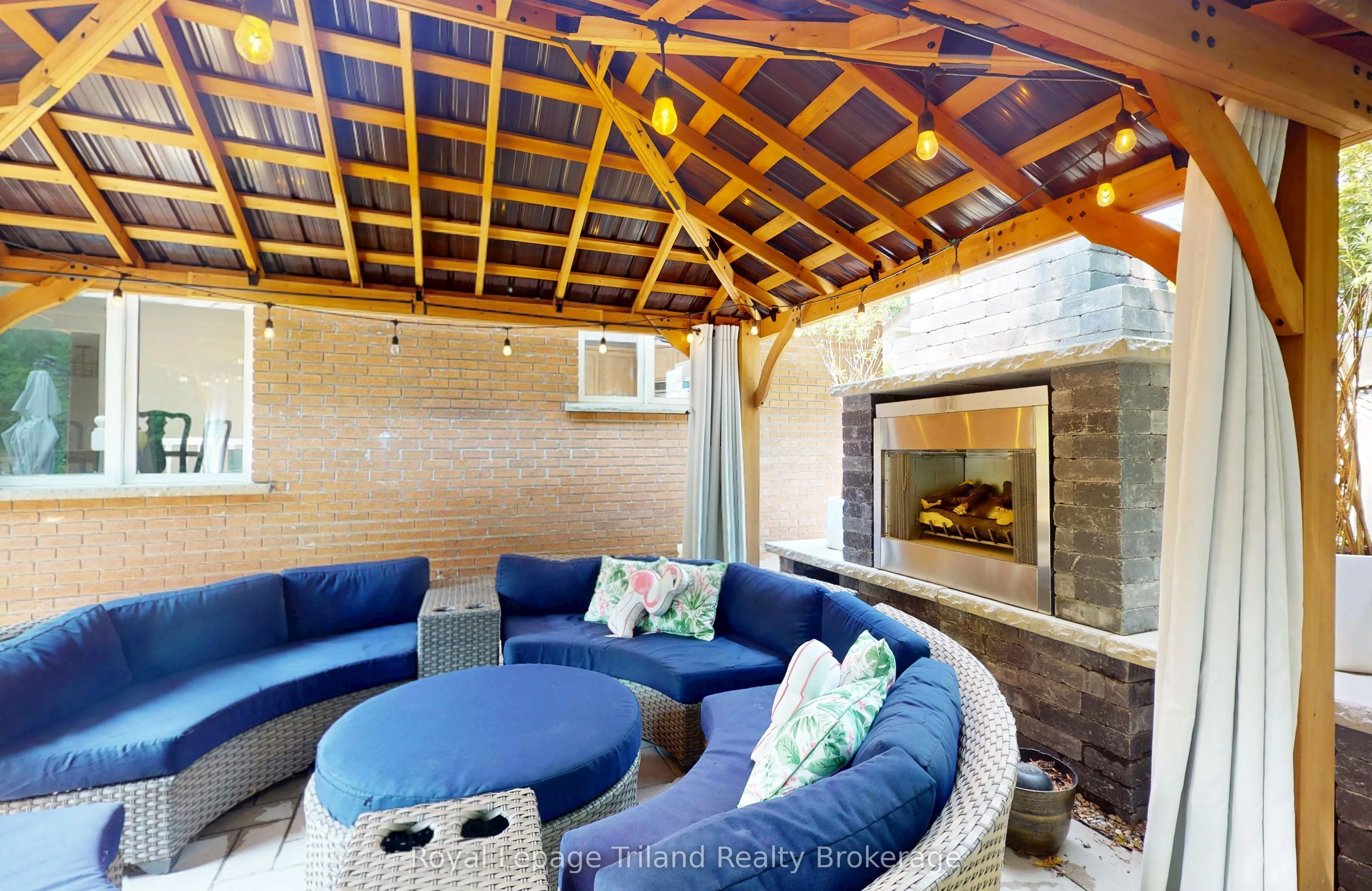 444 Lee Avenue