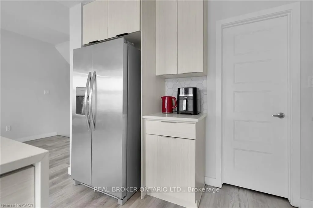 3394 Singleton Avenue, #80