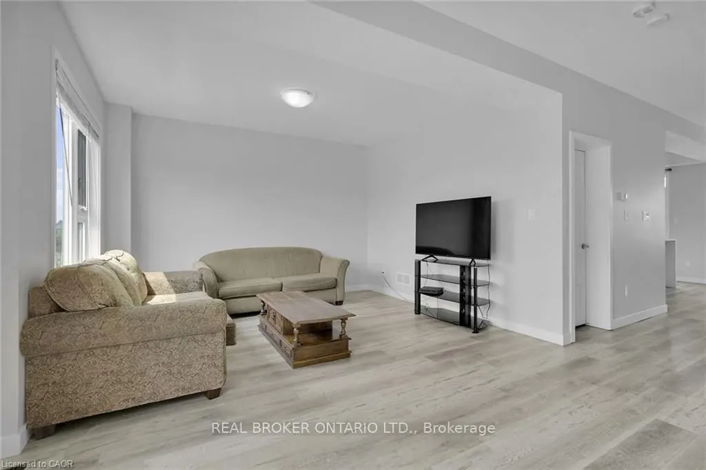3394 Singleton Avenue, #80