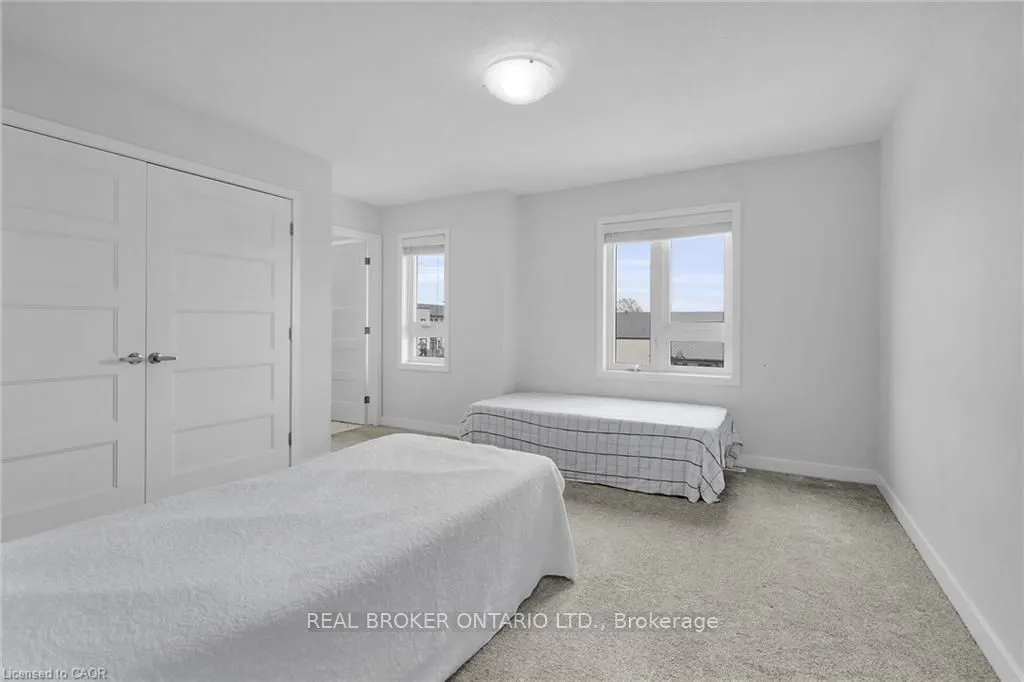 3394 Singleton Avenue, #80