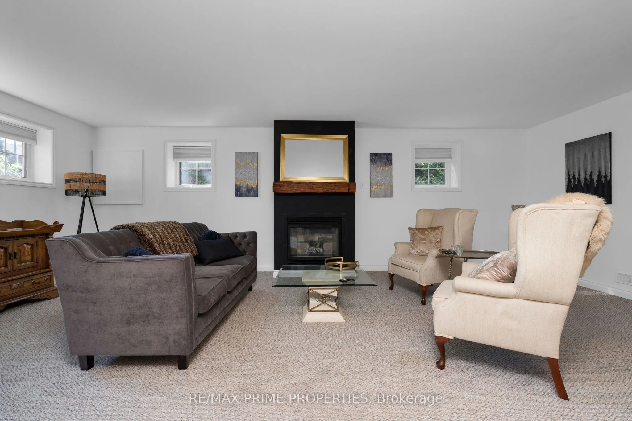 12 Coates Avenue