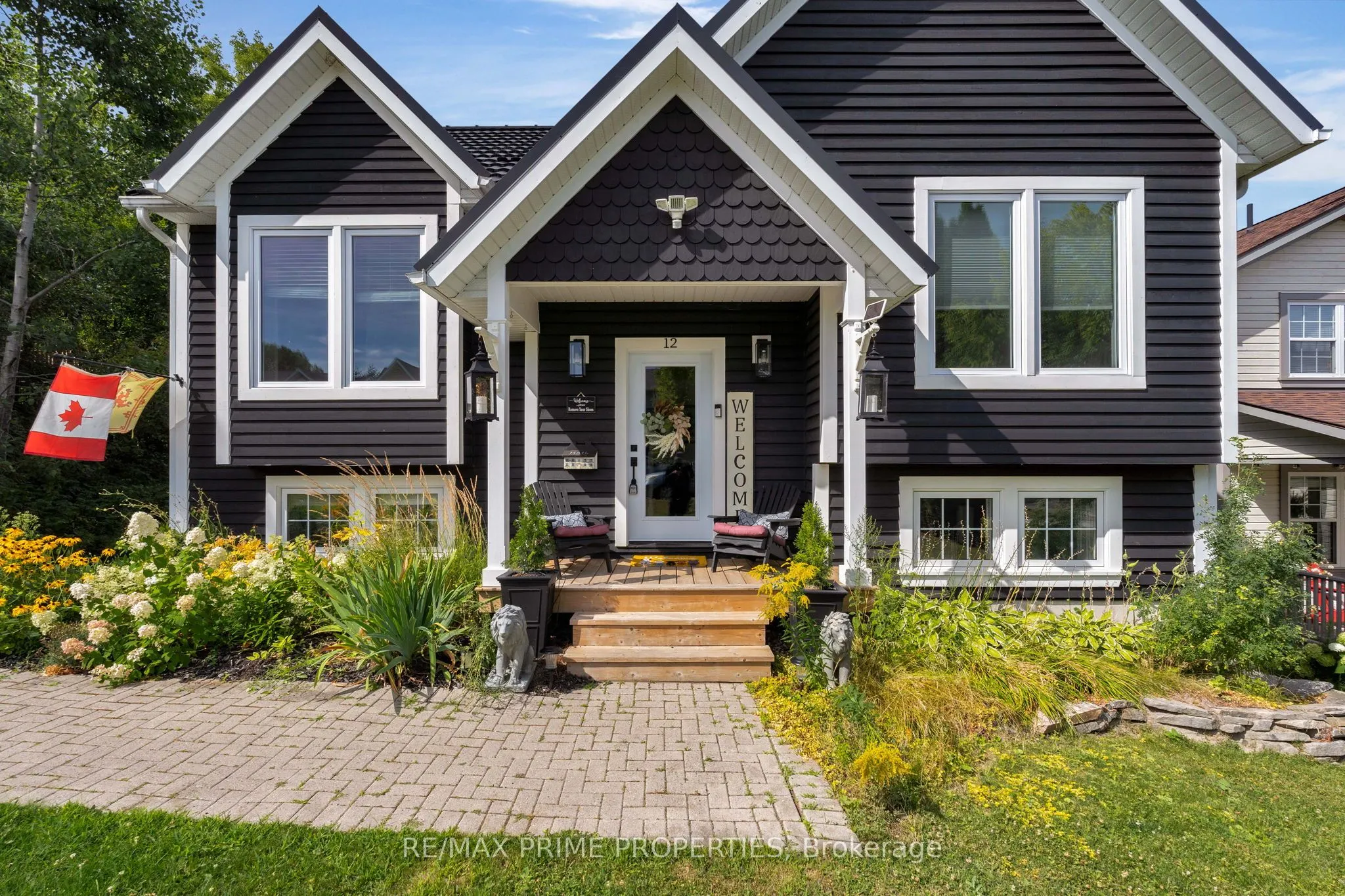 12 Coates Avenue