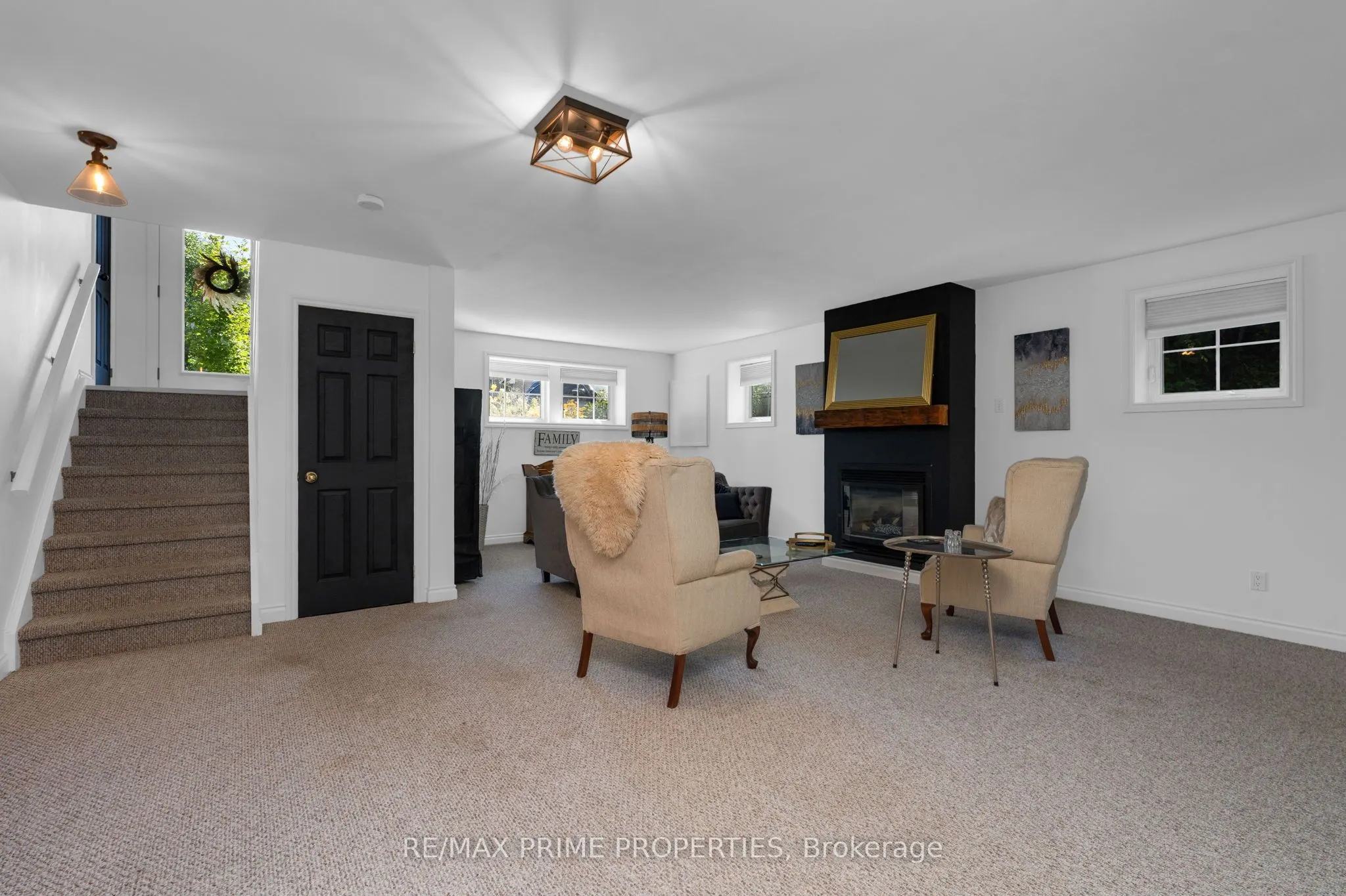 12 Coates Avenue