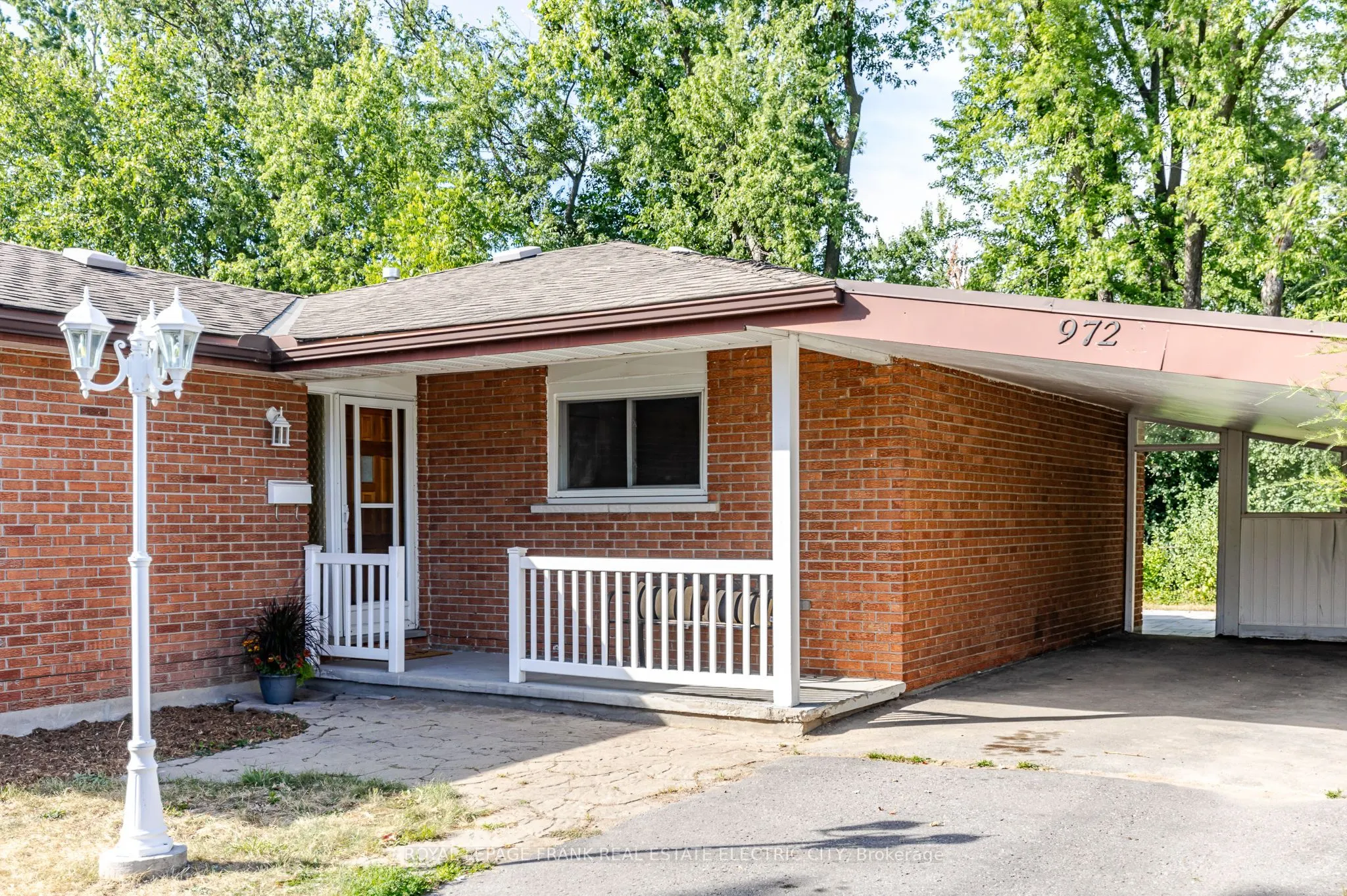 972 Southlawn Drive