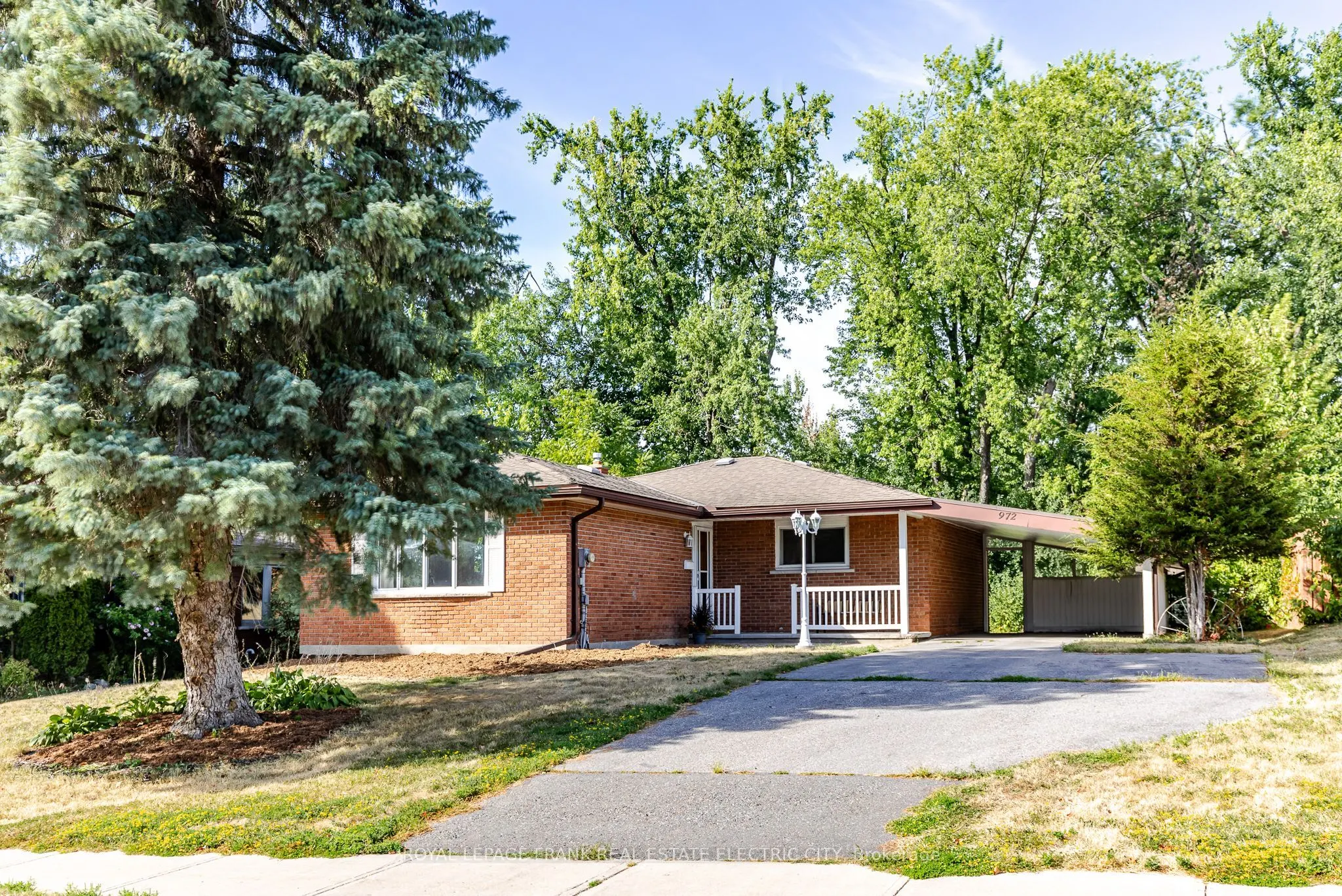 972 Southlawn Drive