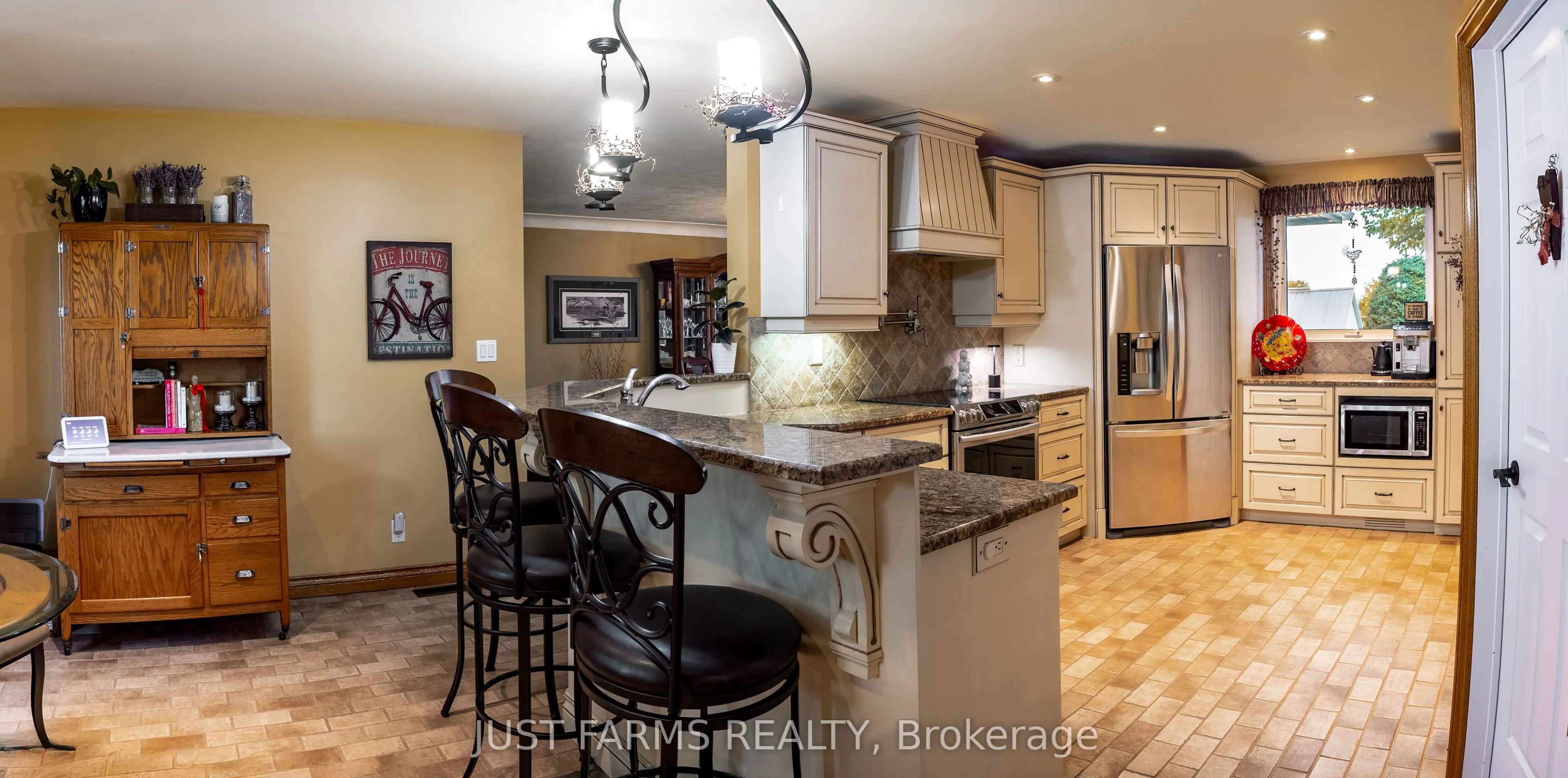 228 Charlotteville Road
