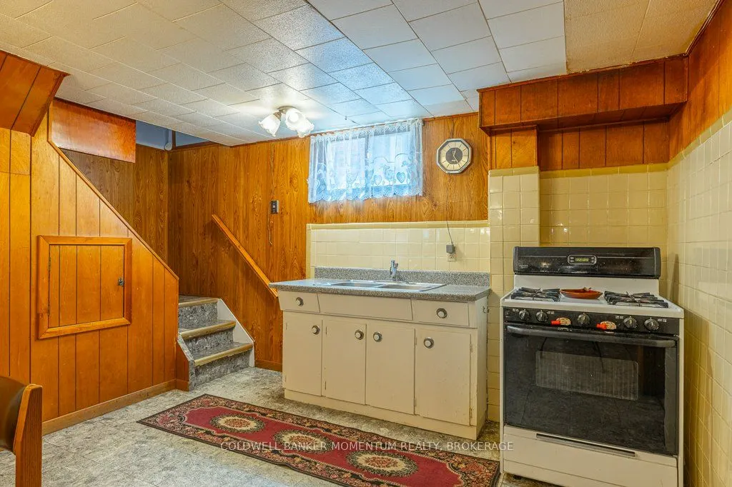 9 Mcdonald Avenue