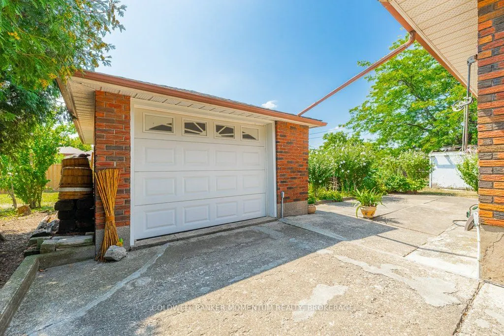9 Mcdonald Avenue