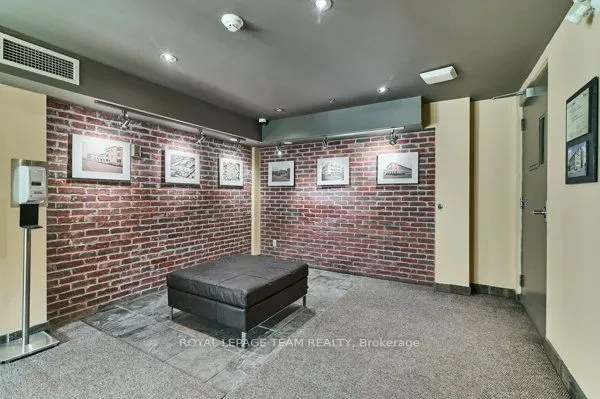 320 Parkdale Avenue, #604