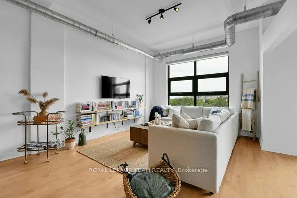 320 Parkdale Avenue, #604