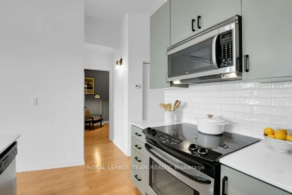 320 Parkdale Avenue, #604