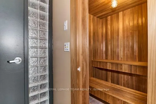 320 Parkdale Avenue, #604