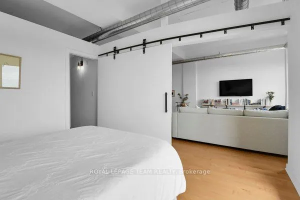 320 Parkdale Avenue, #604