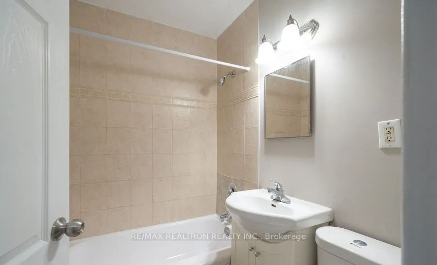 468 Ottawa Street, #334D