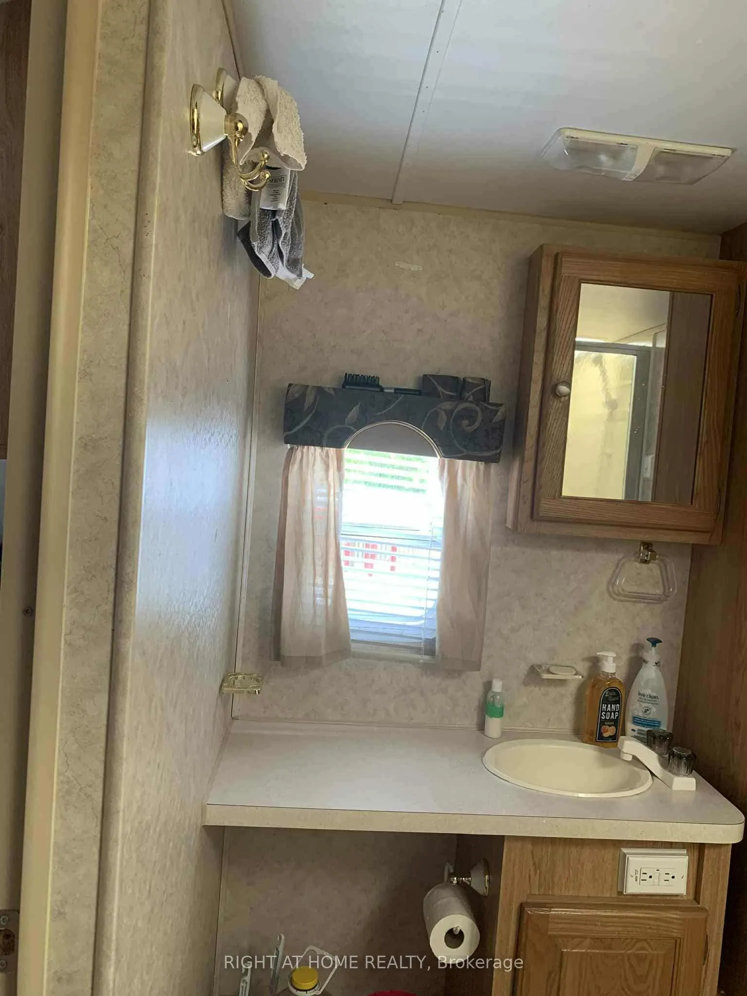 236 Apple Trail