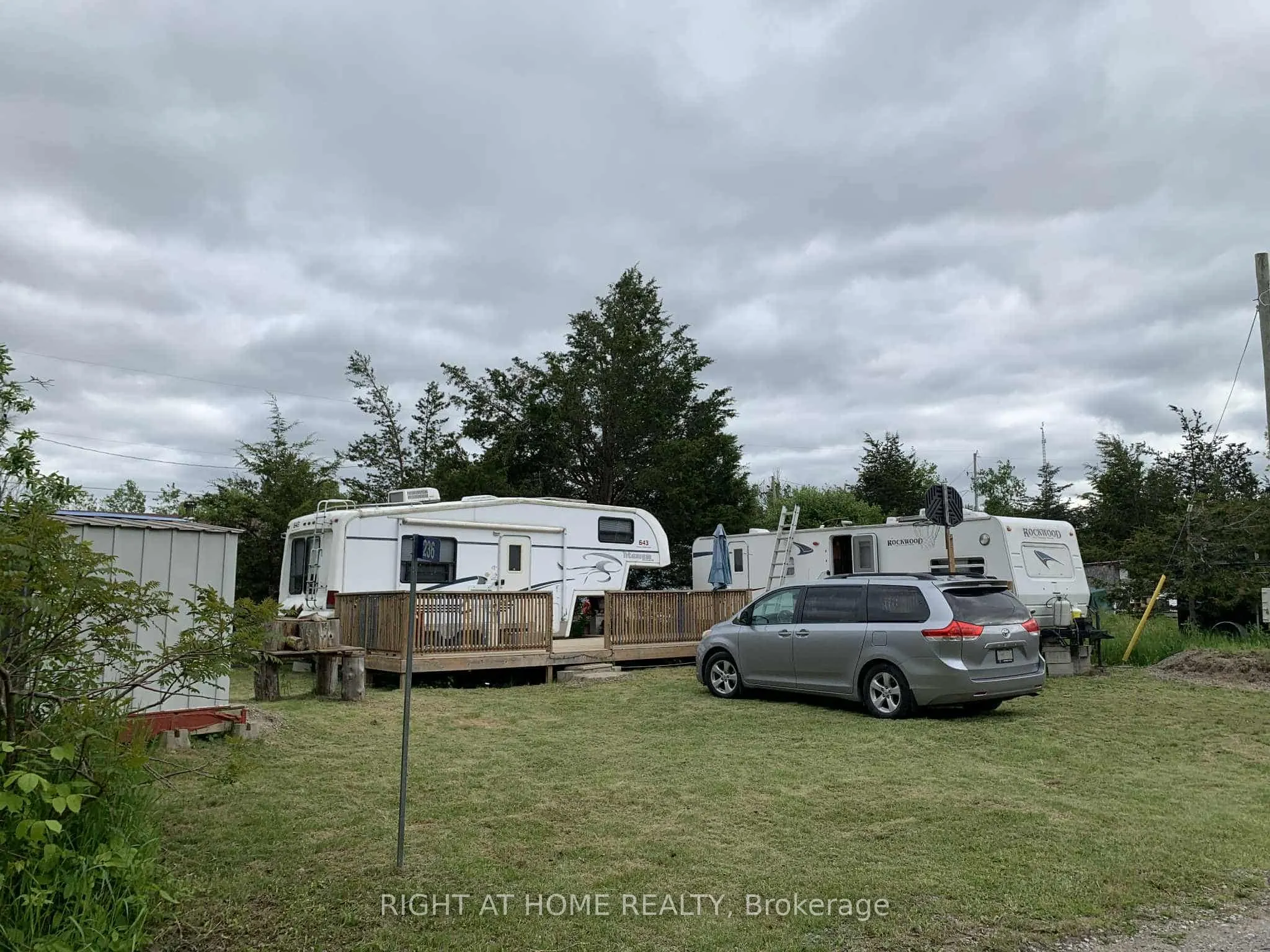 236 Apple Trail