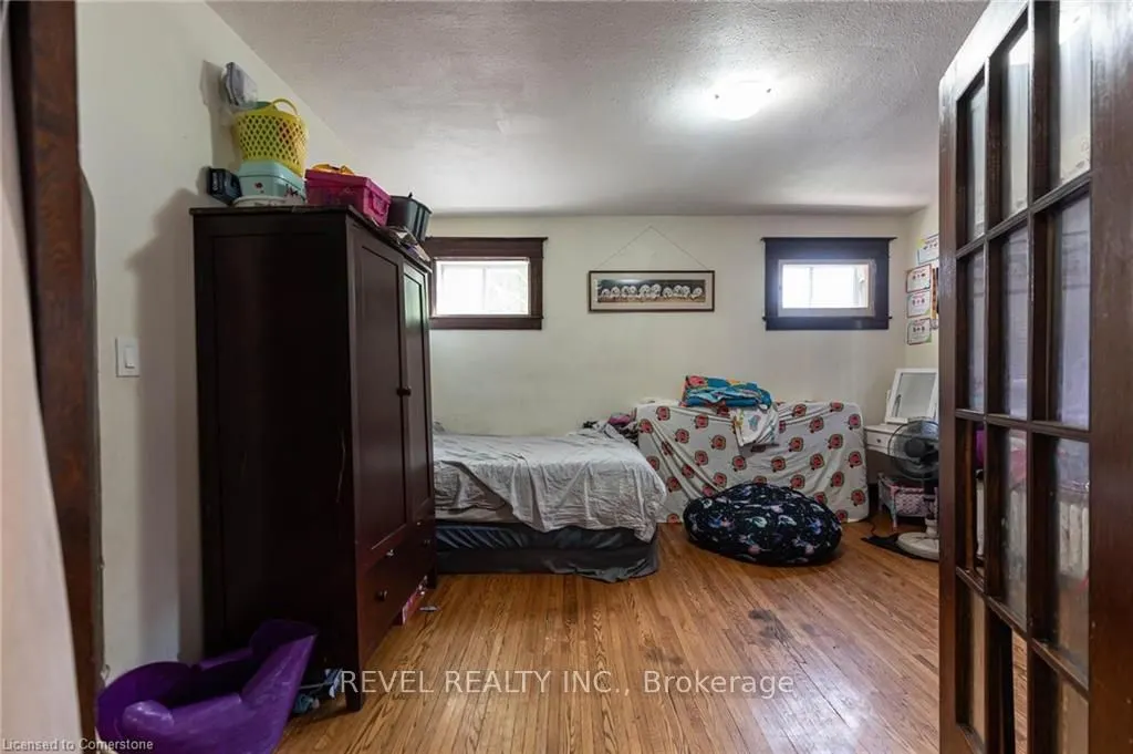 93 Barnesdale Boulevard