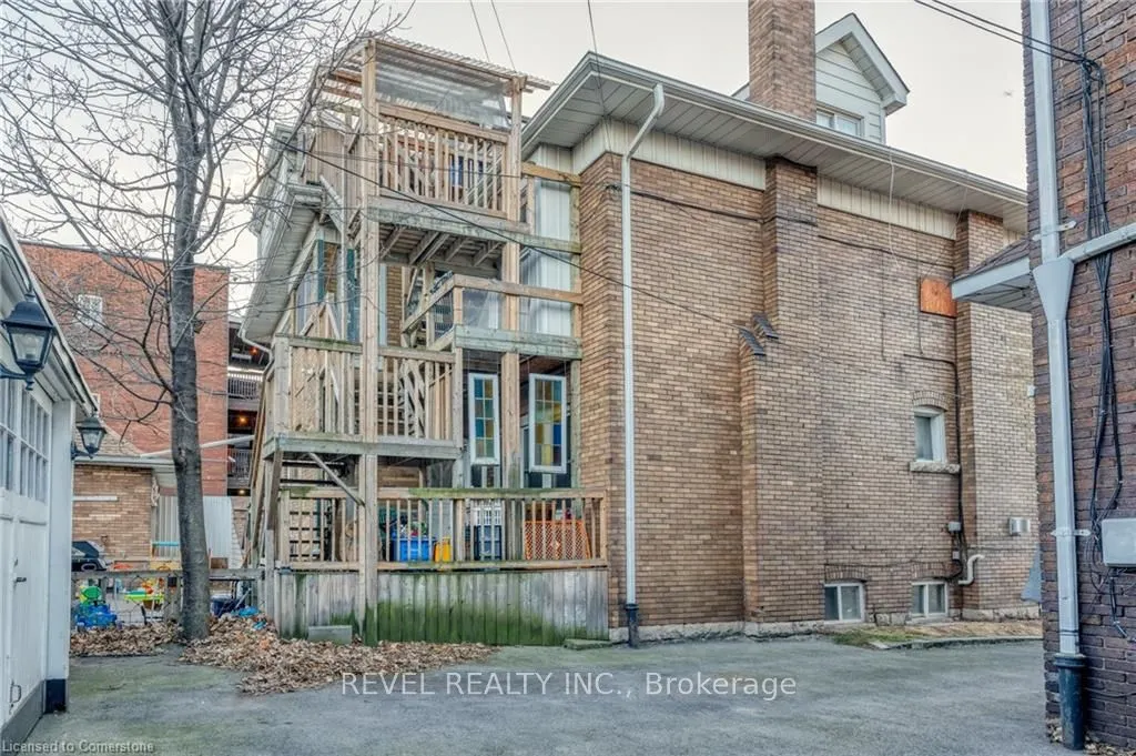 93 Barnesdale Boulevard