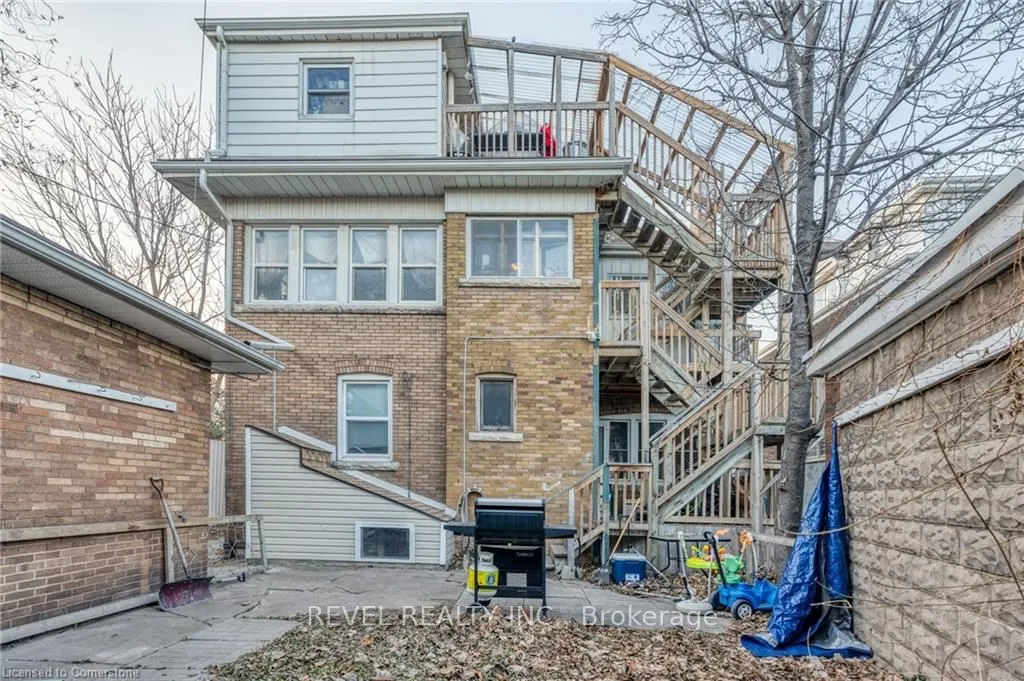 93 Barnesdale Boulevard