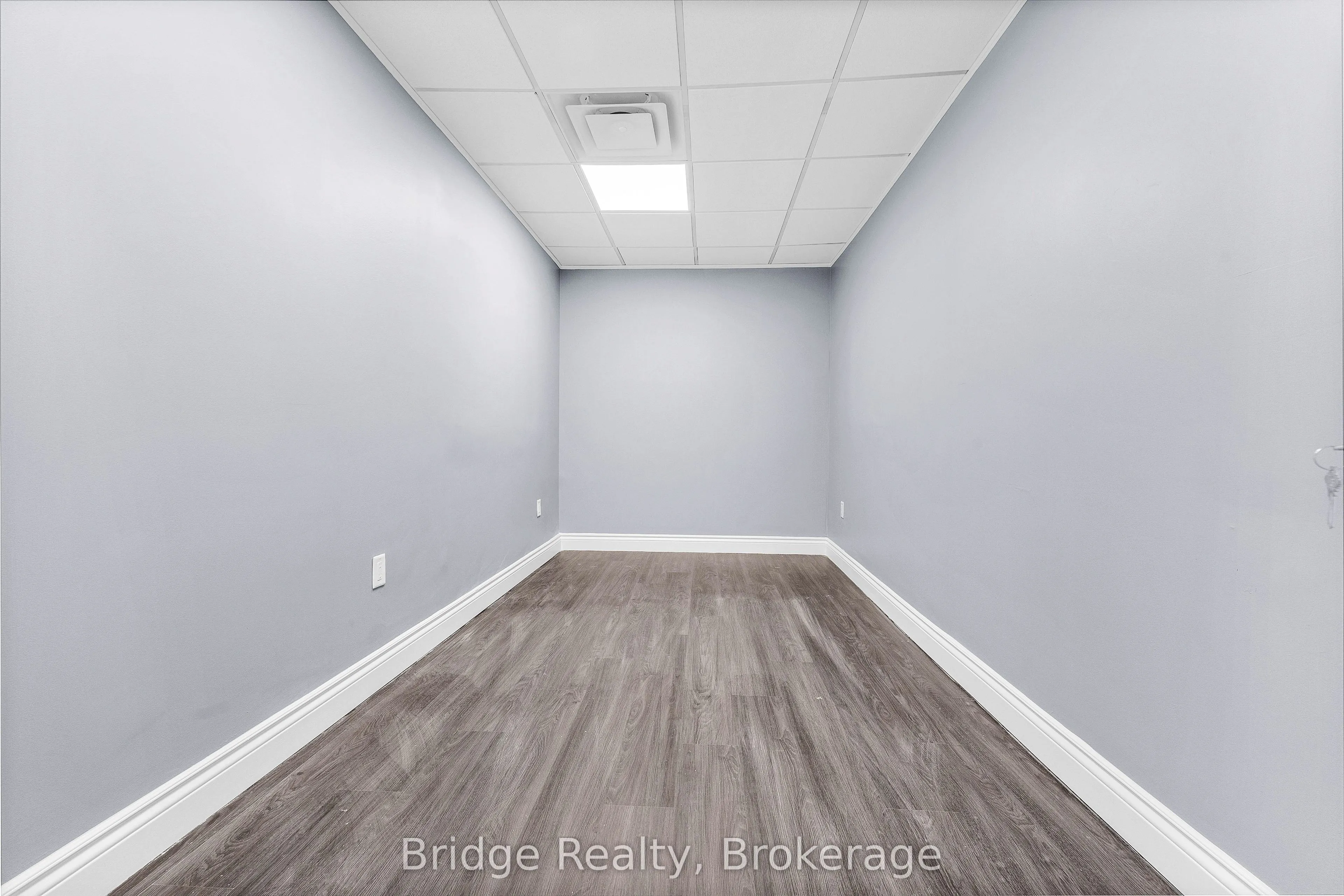 290 Dundas Street