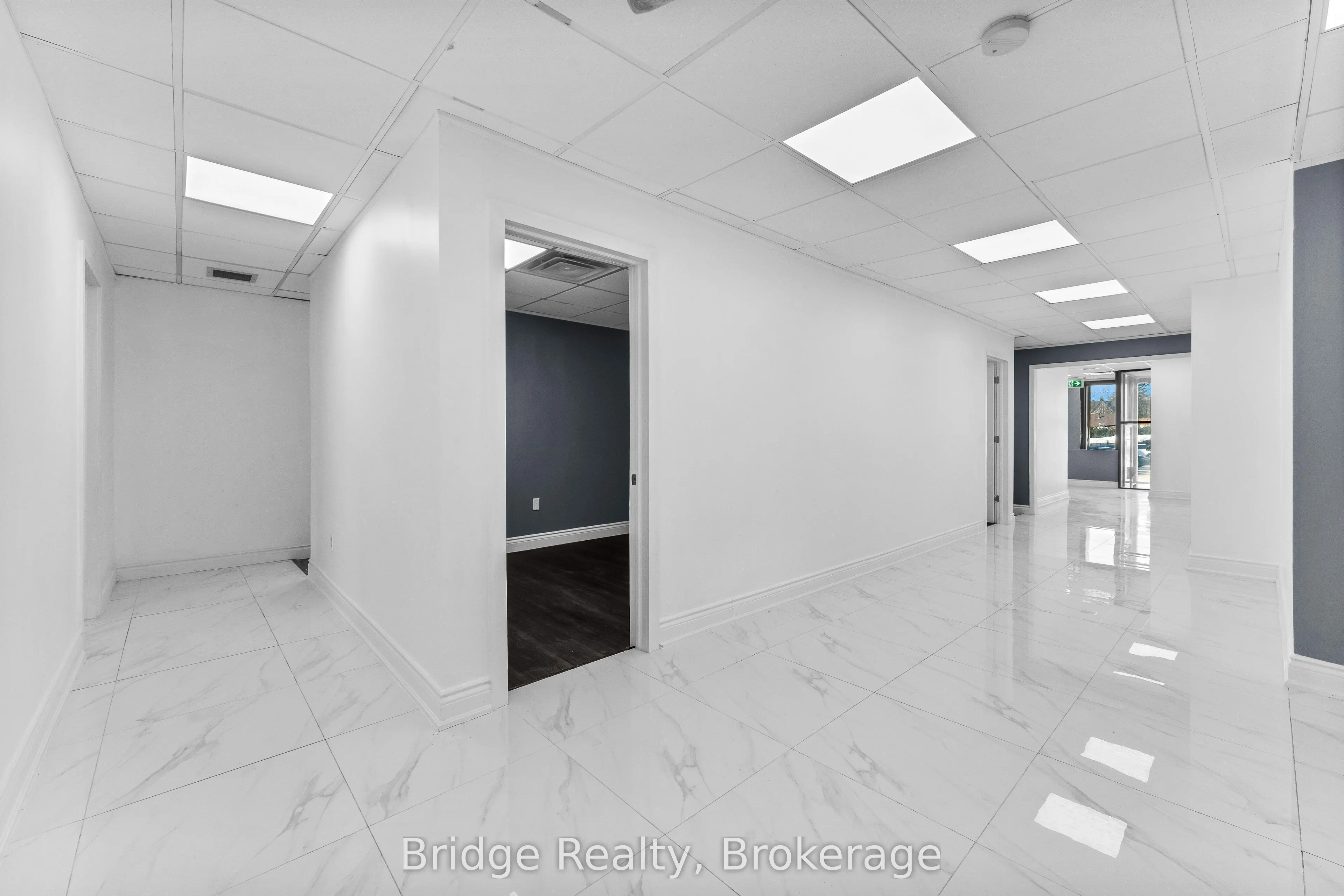 290 Dundas Street
