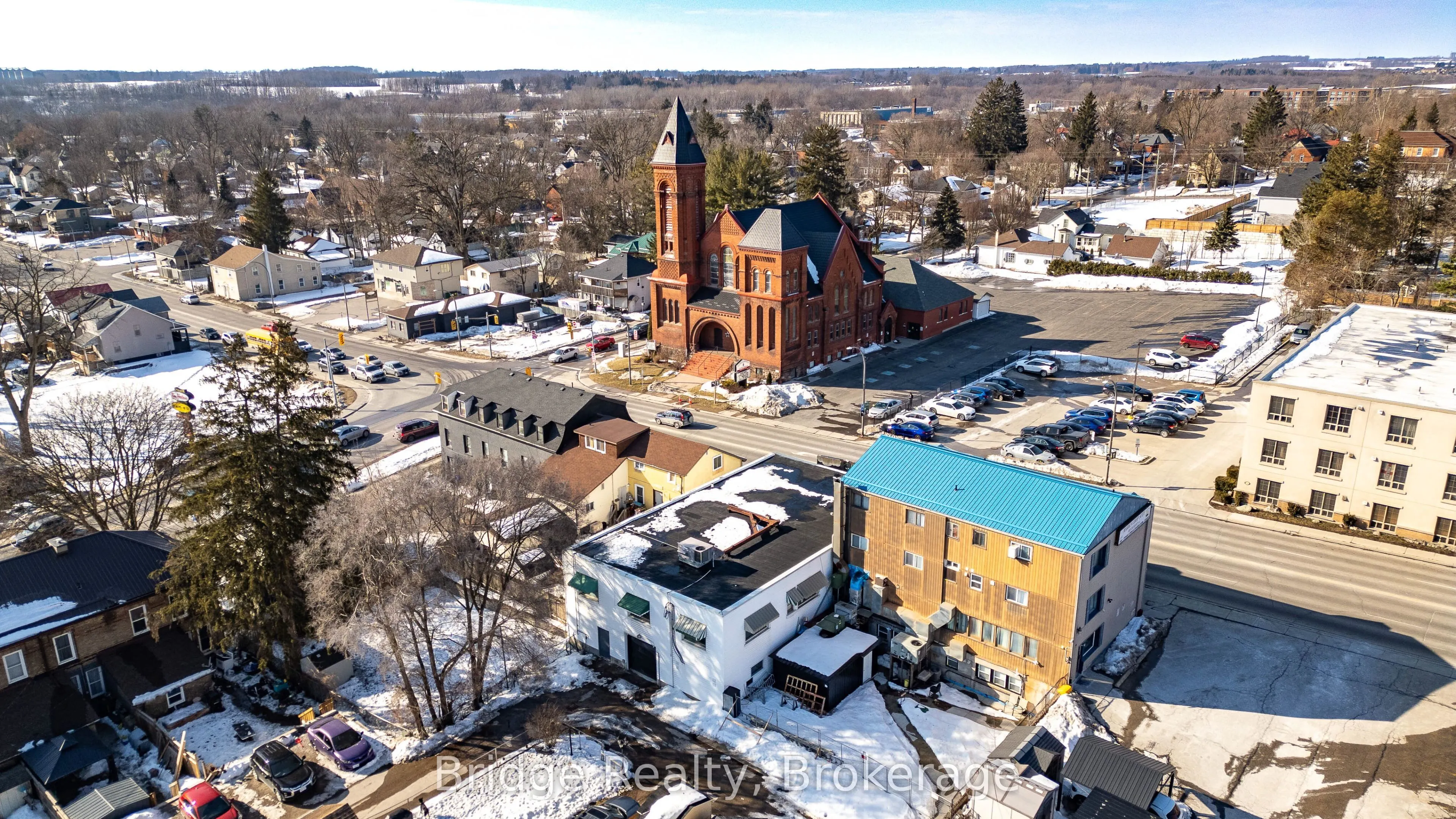 290 Dundas Street