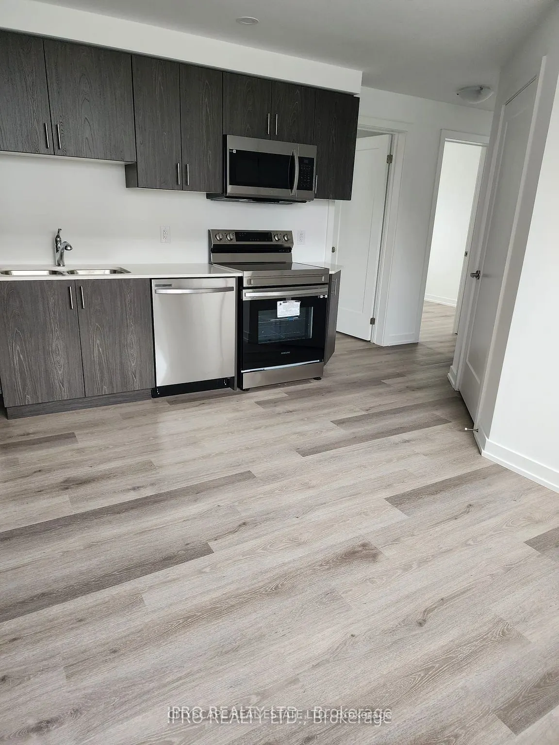 4263 Fourth Avenue, #814