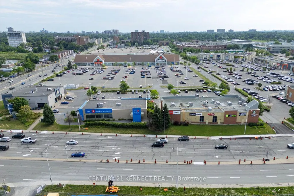 1379 Woodroffe Avenue, #A2