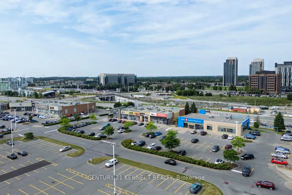 1379 Woodroffe Avenue, #A2