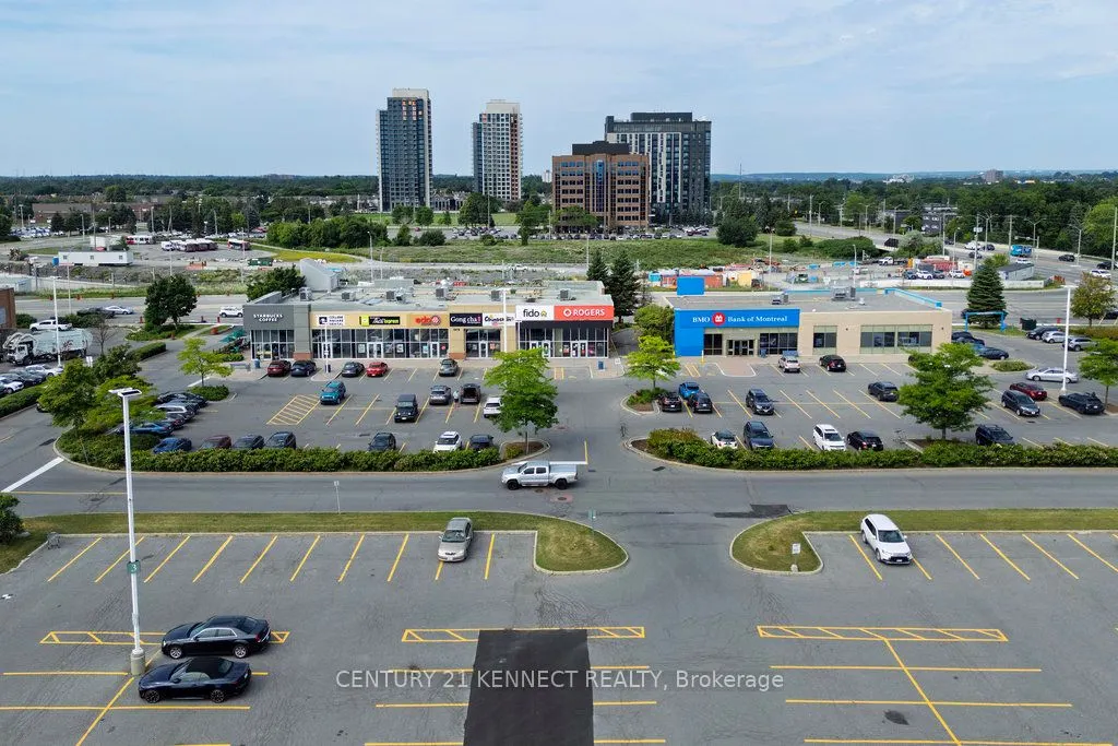 1379 Woodroffe Avenue, #A2