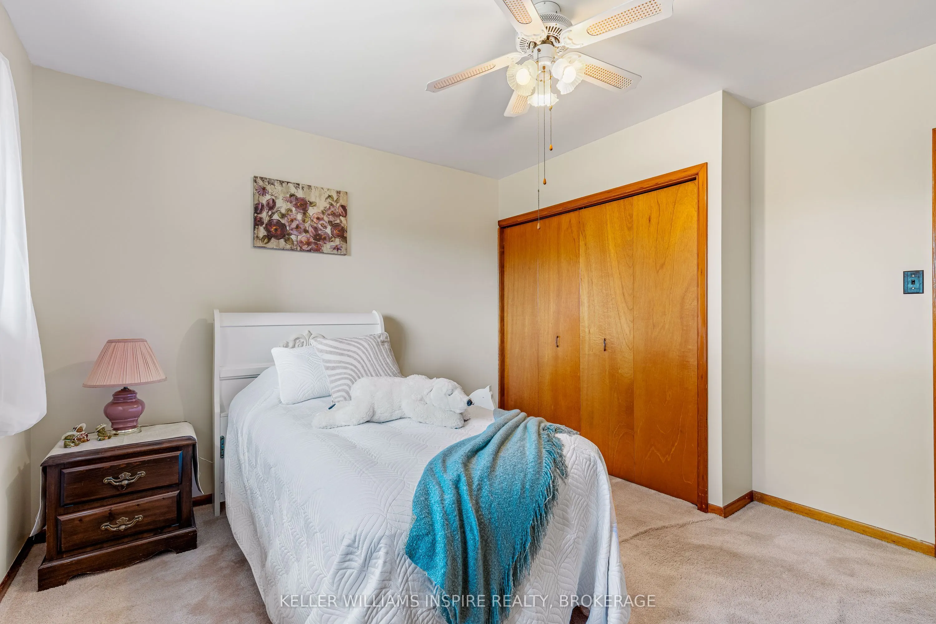 987 Sydenham Road